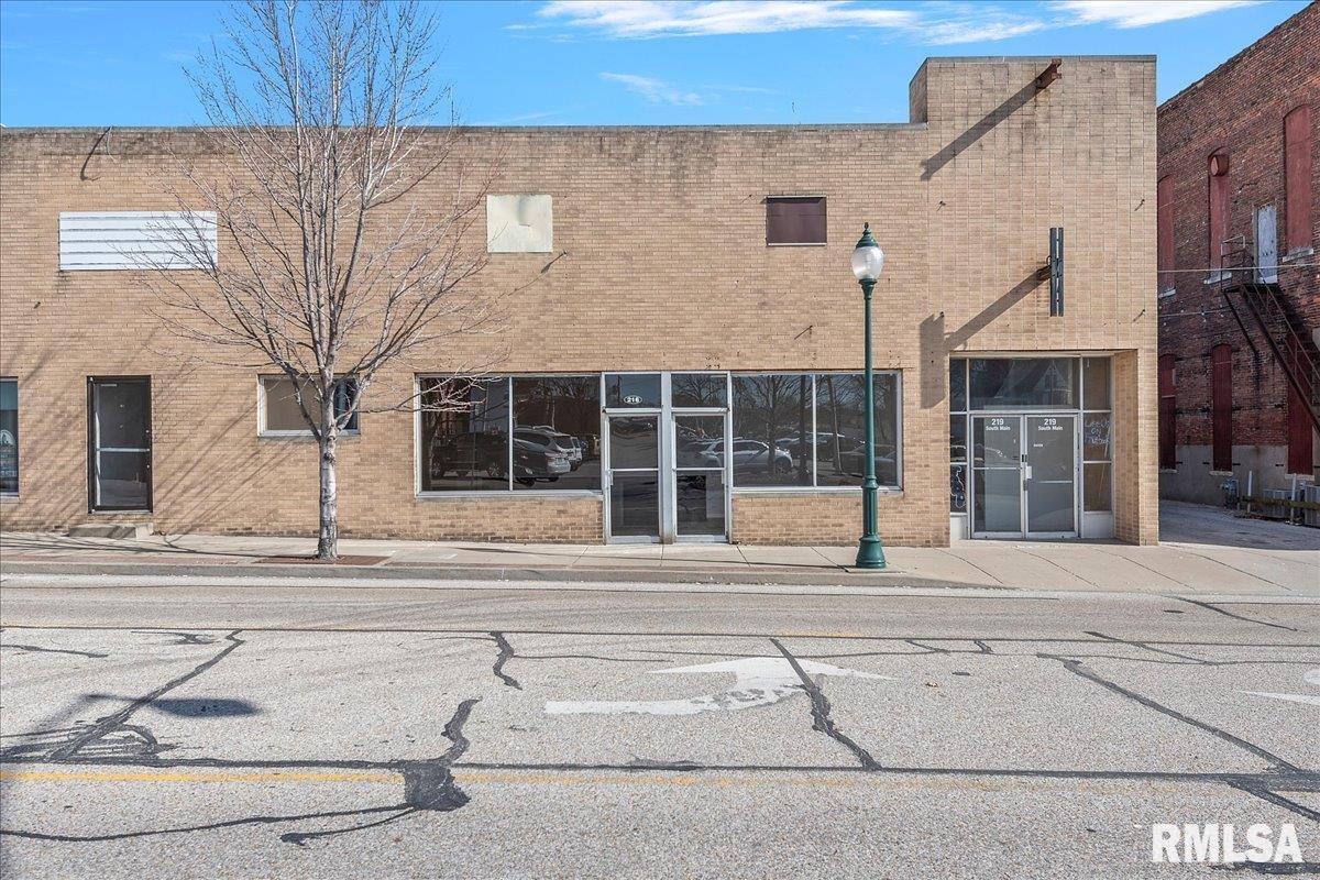 219 Main Street — photo