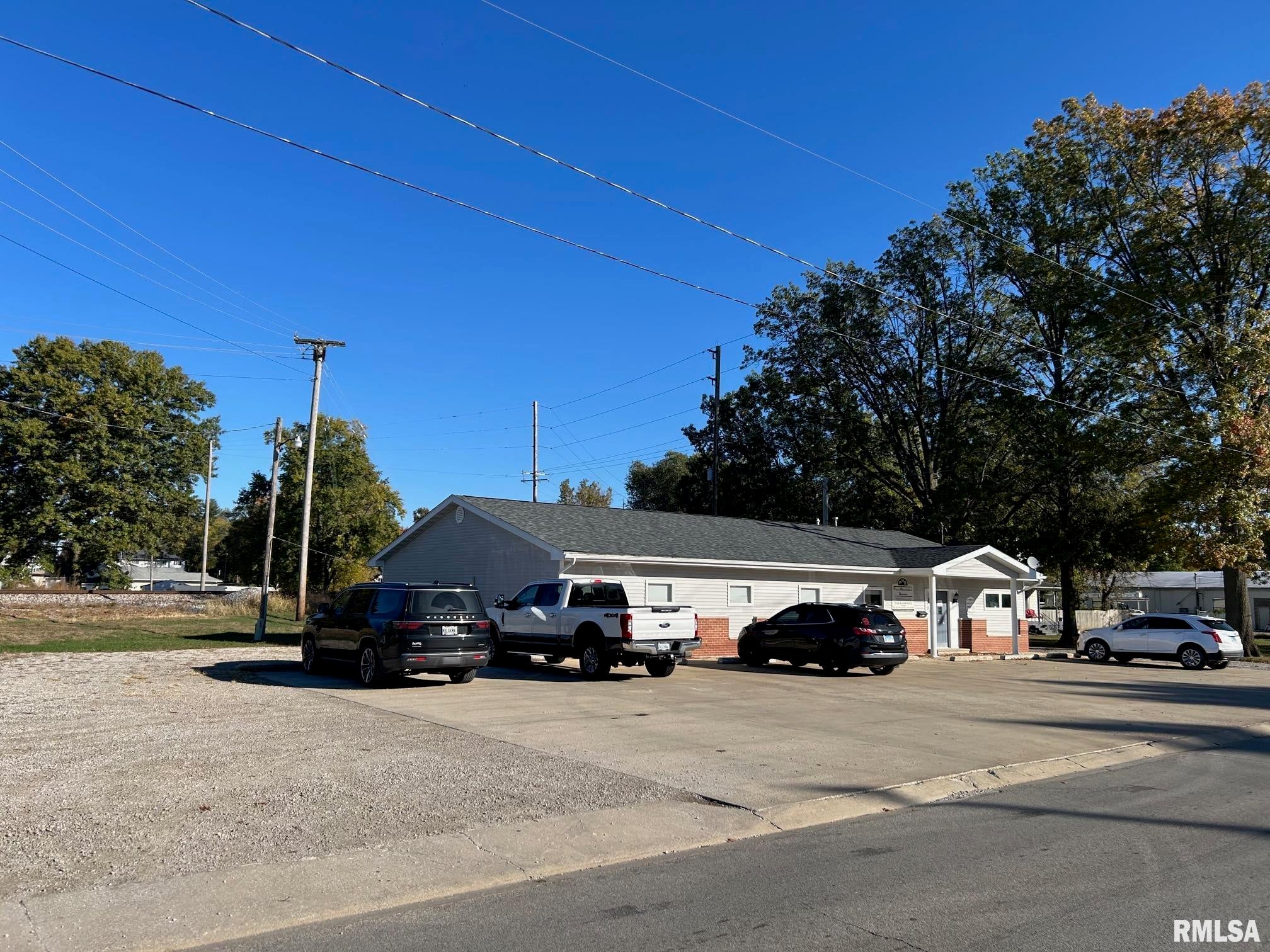 901 E Main Cross Street — photo