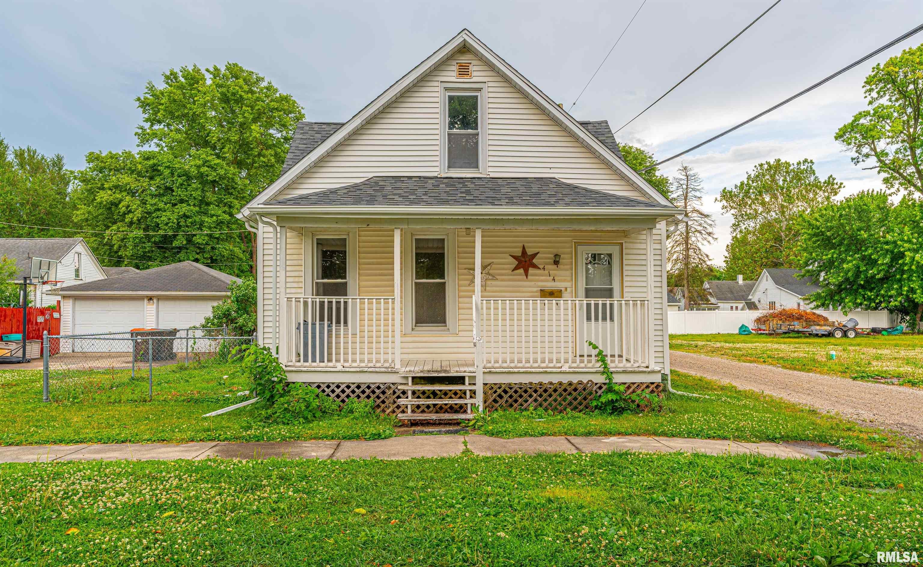414 S McLean Street — photo