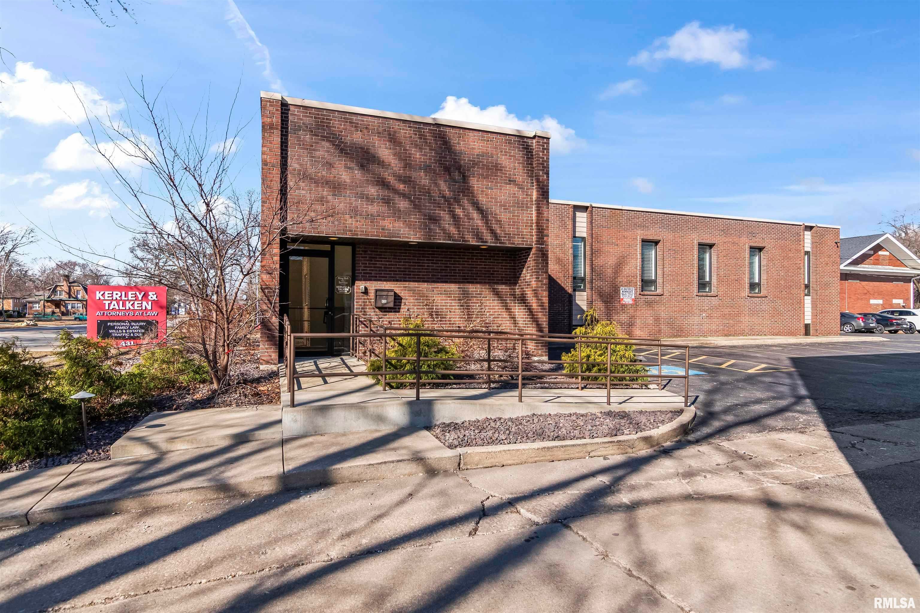 431 W South Grand Avenue — photo