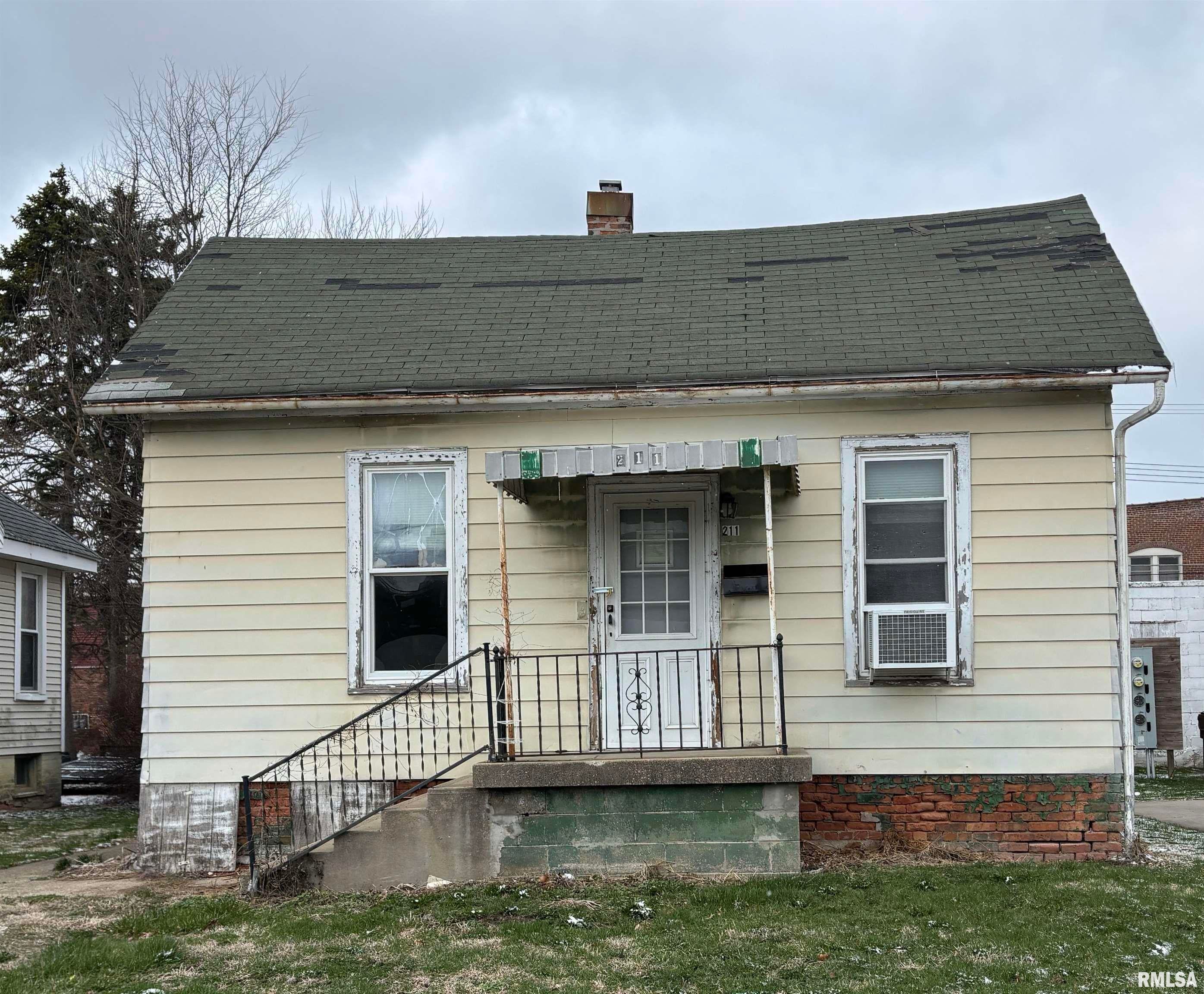 211 S Hamilton Street — photo