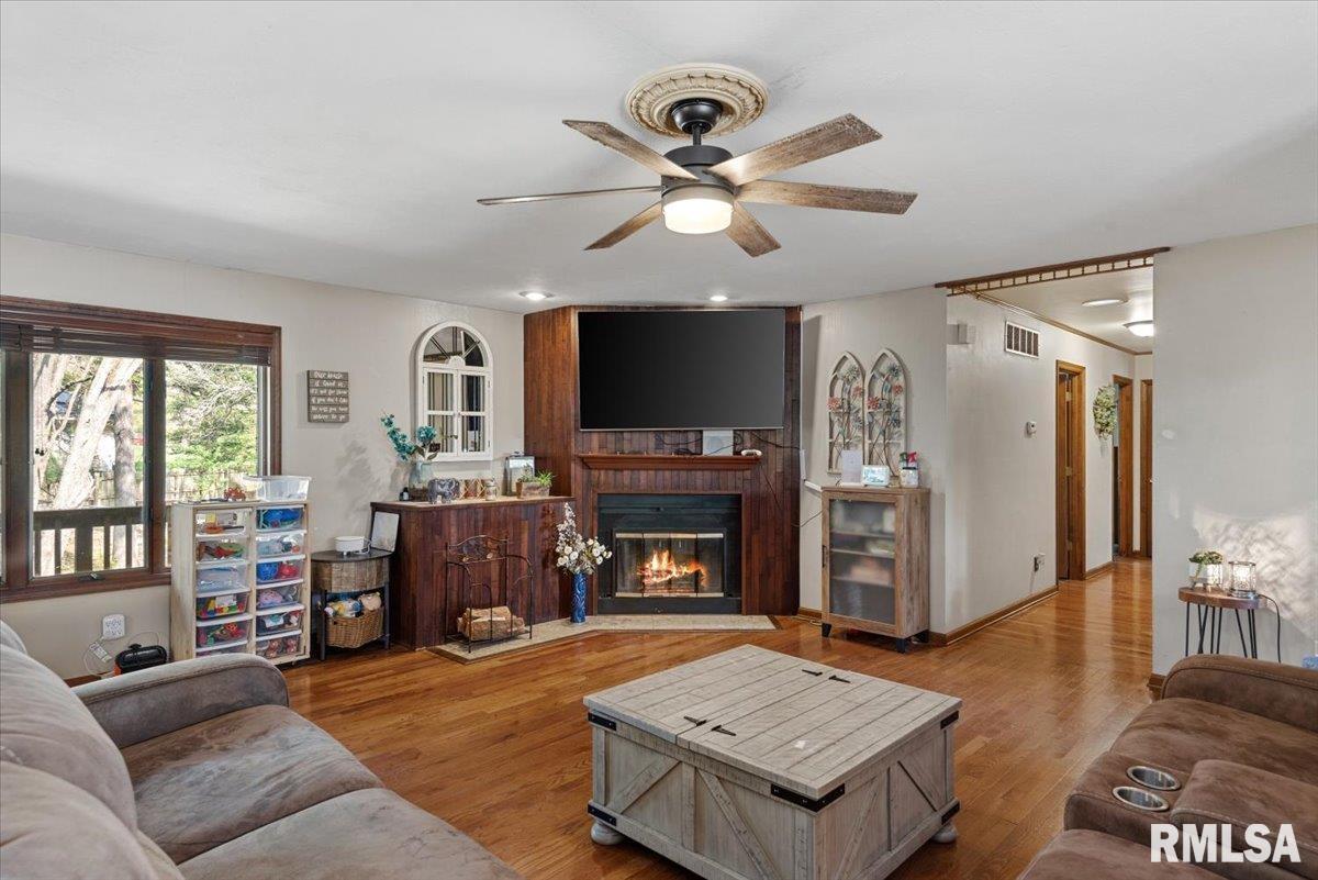 6487 Rentshler Road, Rochester, IL 62563 — photo 3