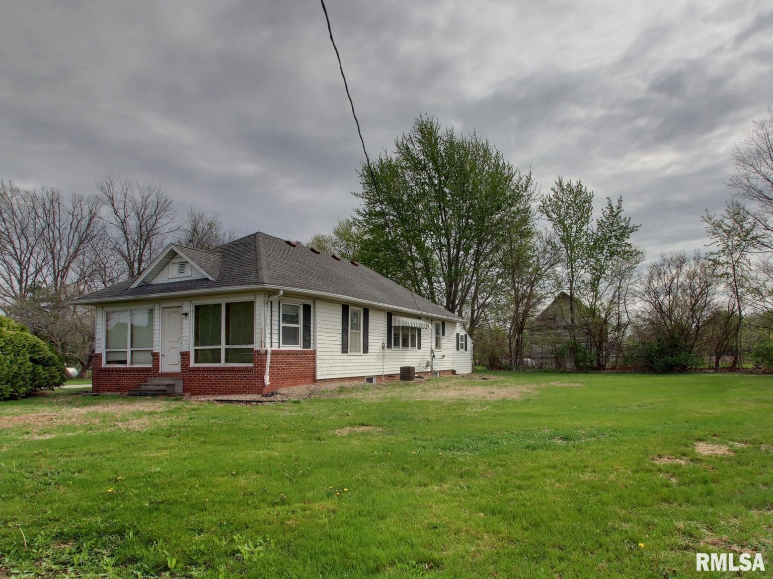 2201 & 2203 S Johnson Street — photo