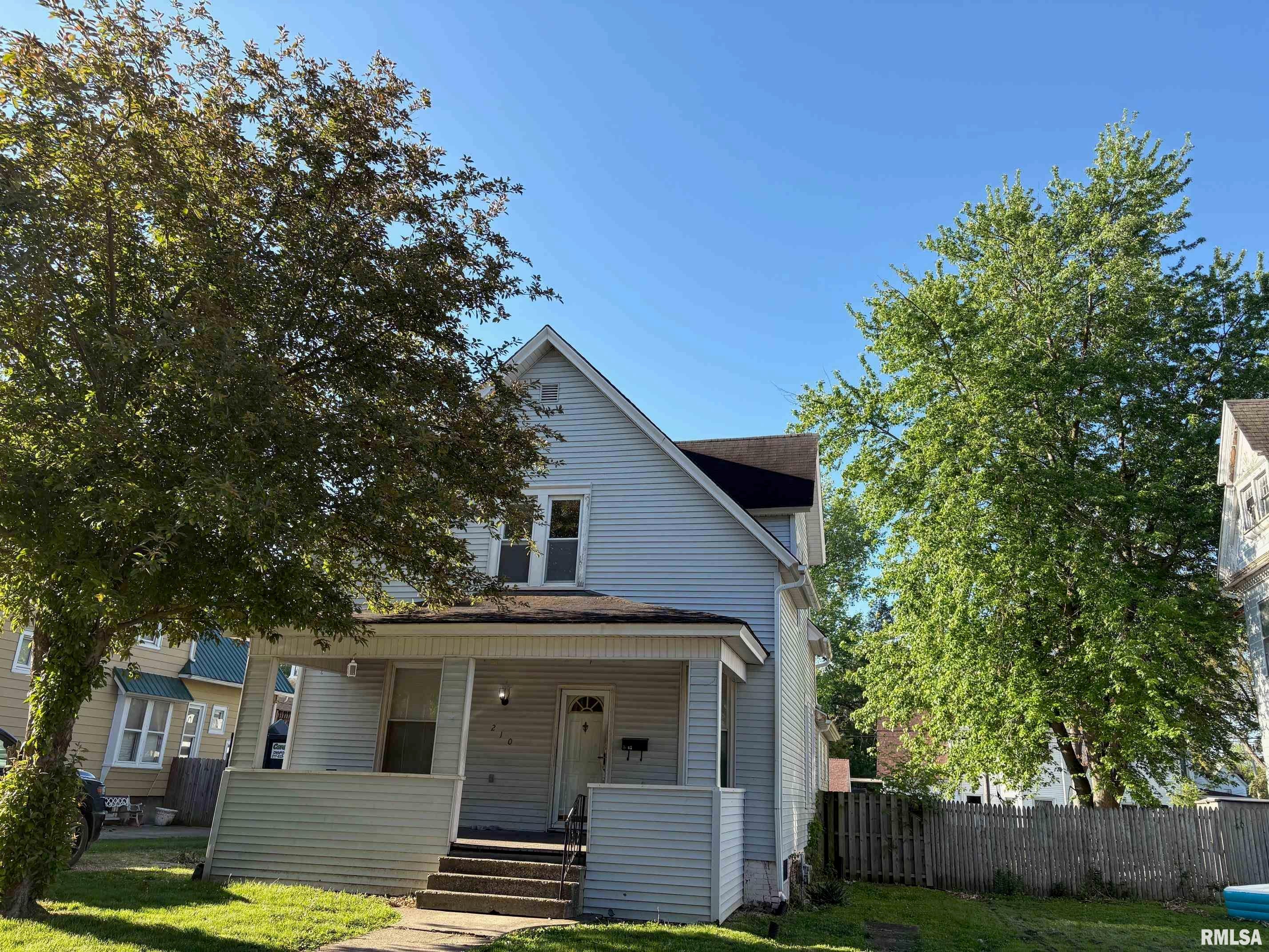 210 E Adams Street — photo