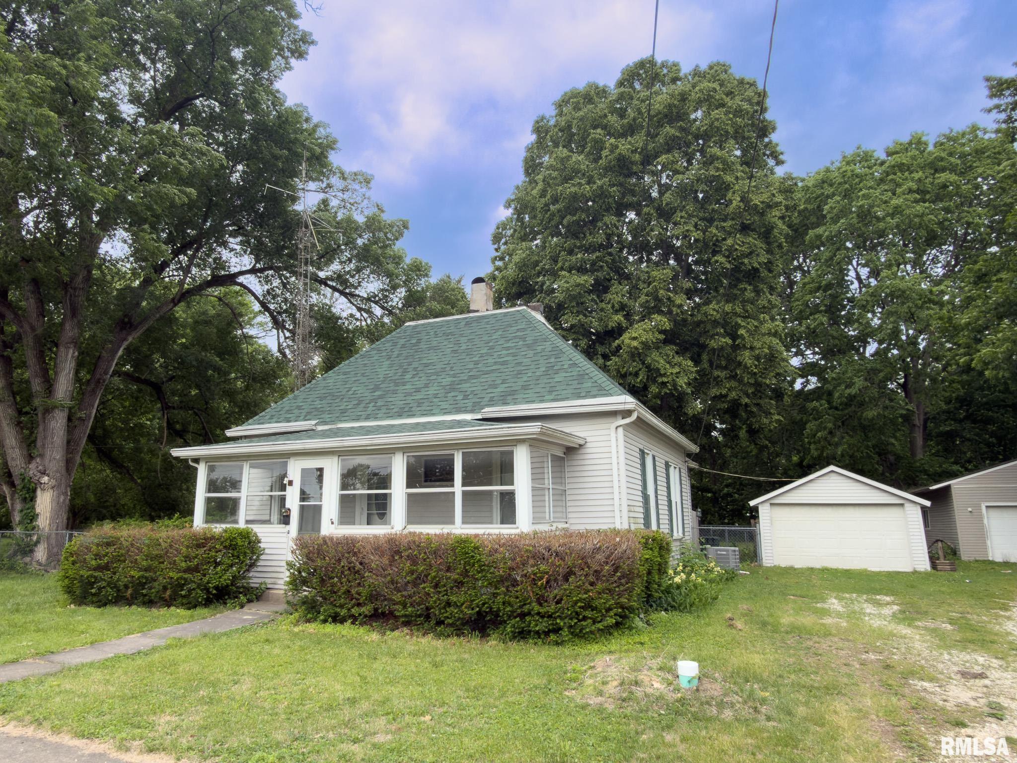 300 N Harshbarger Street — photo