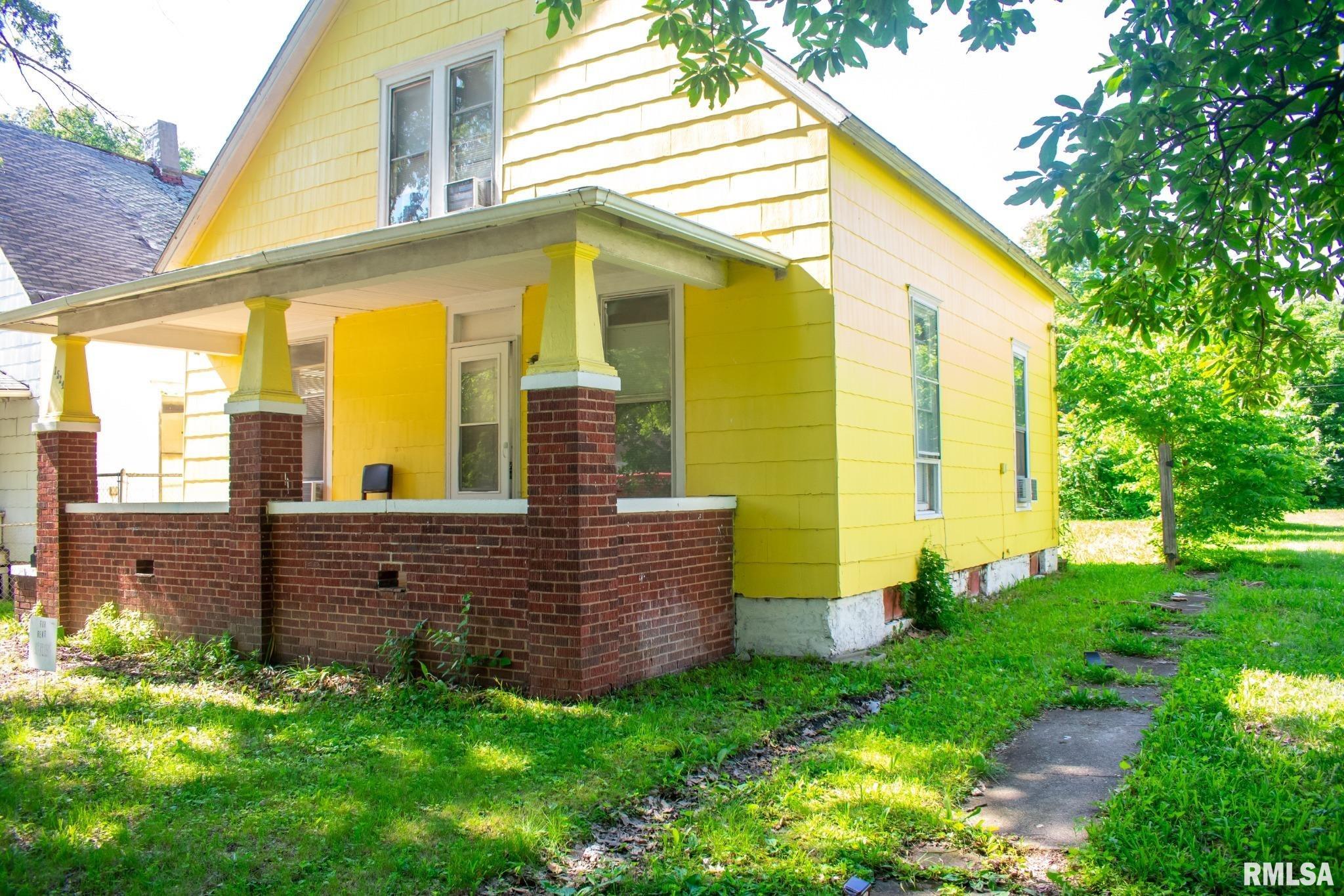1524 E Prairie Street — photo