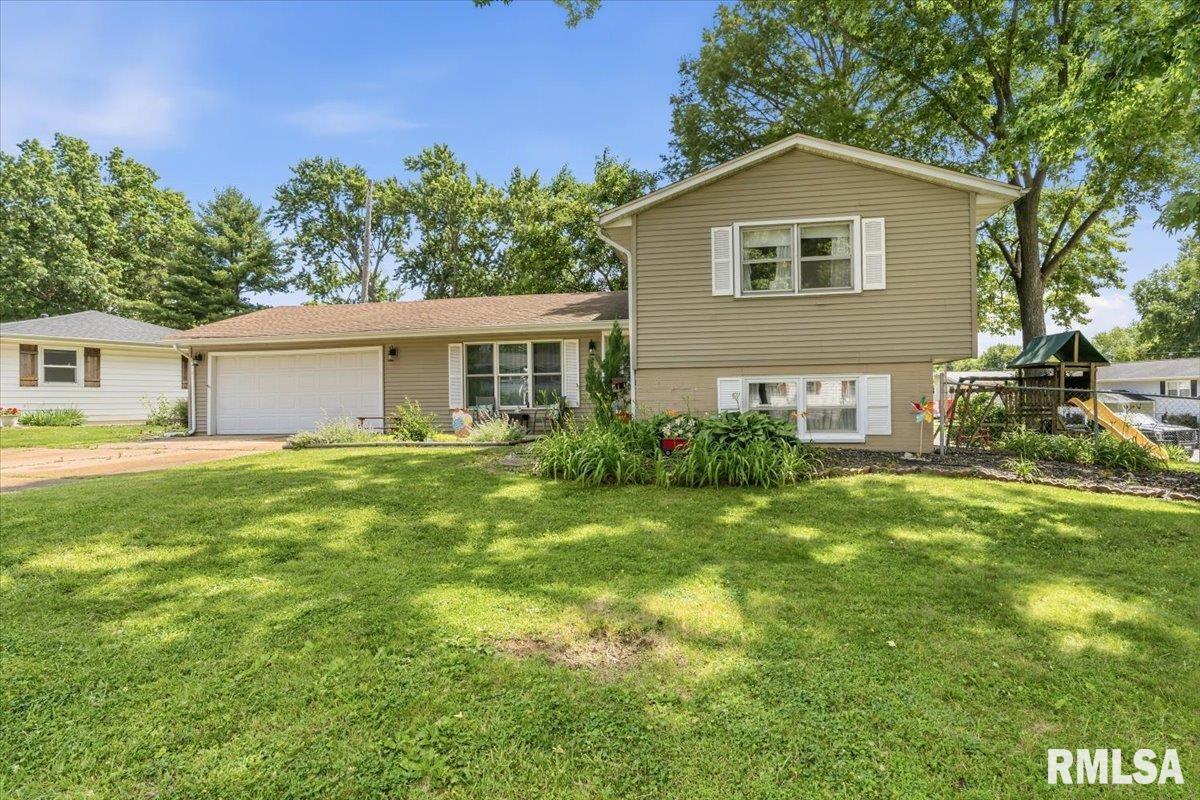 2 LARIAT Drive, Springfield, IL 62702 — photo 2