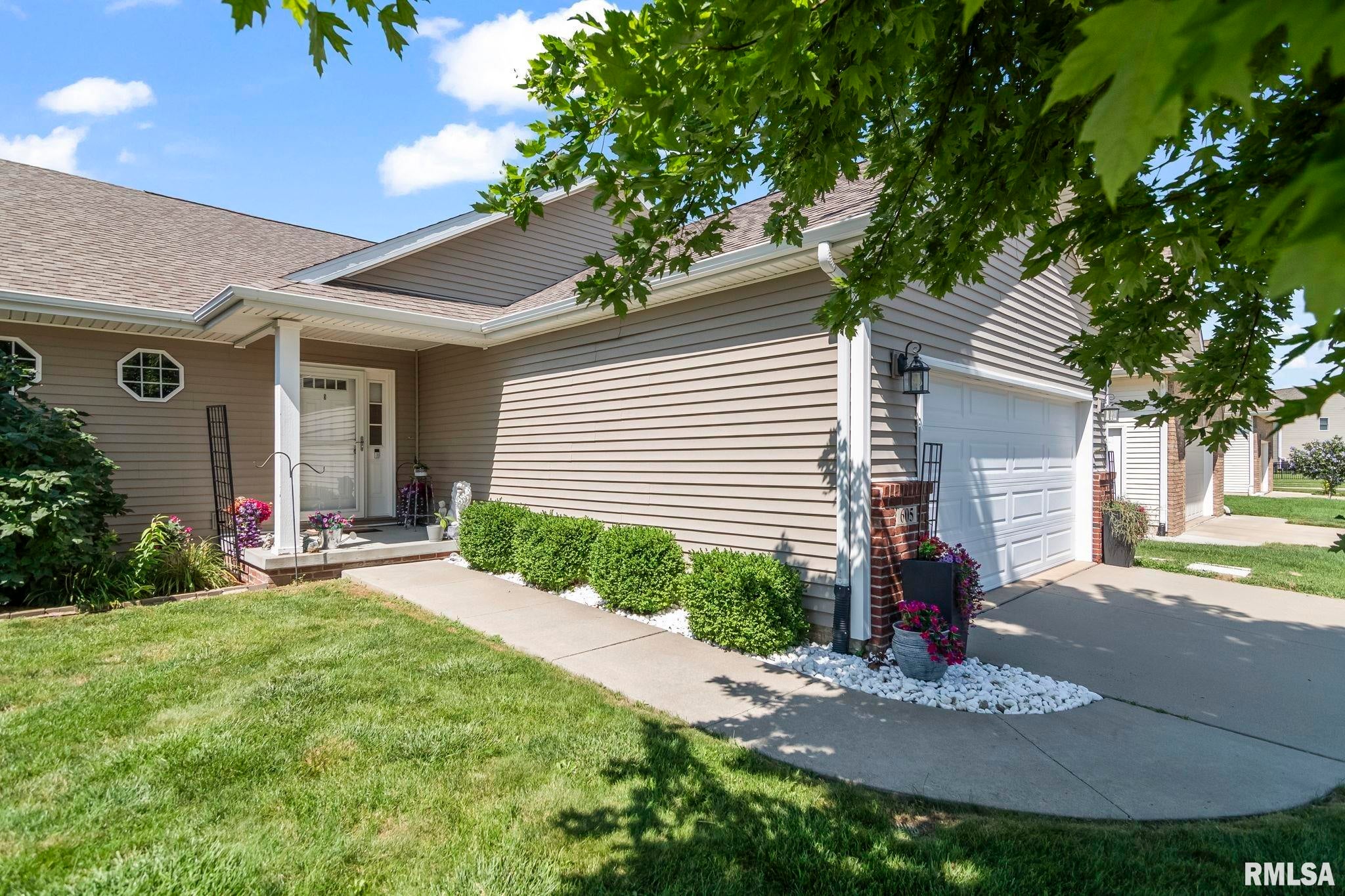 605 Jetty Drive — photo