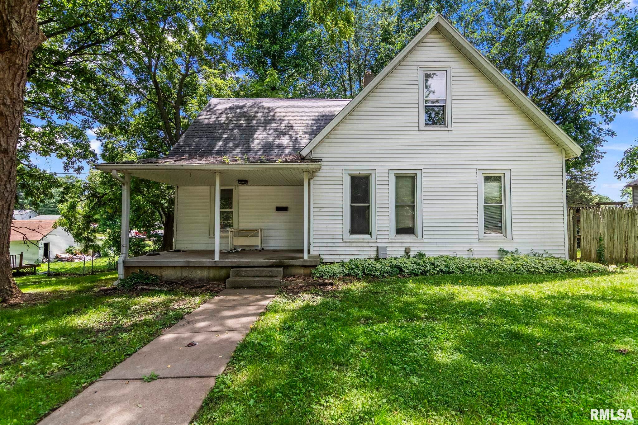 122 W Hardin Street — photo