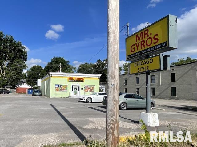 2126 S Macarthur Boulevard — photo