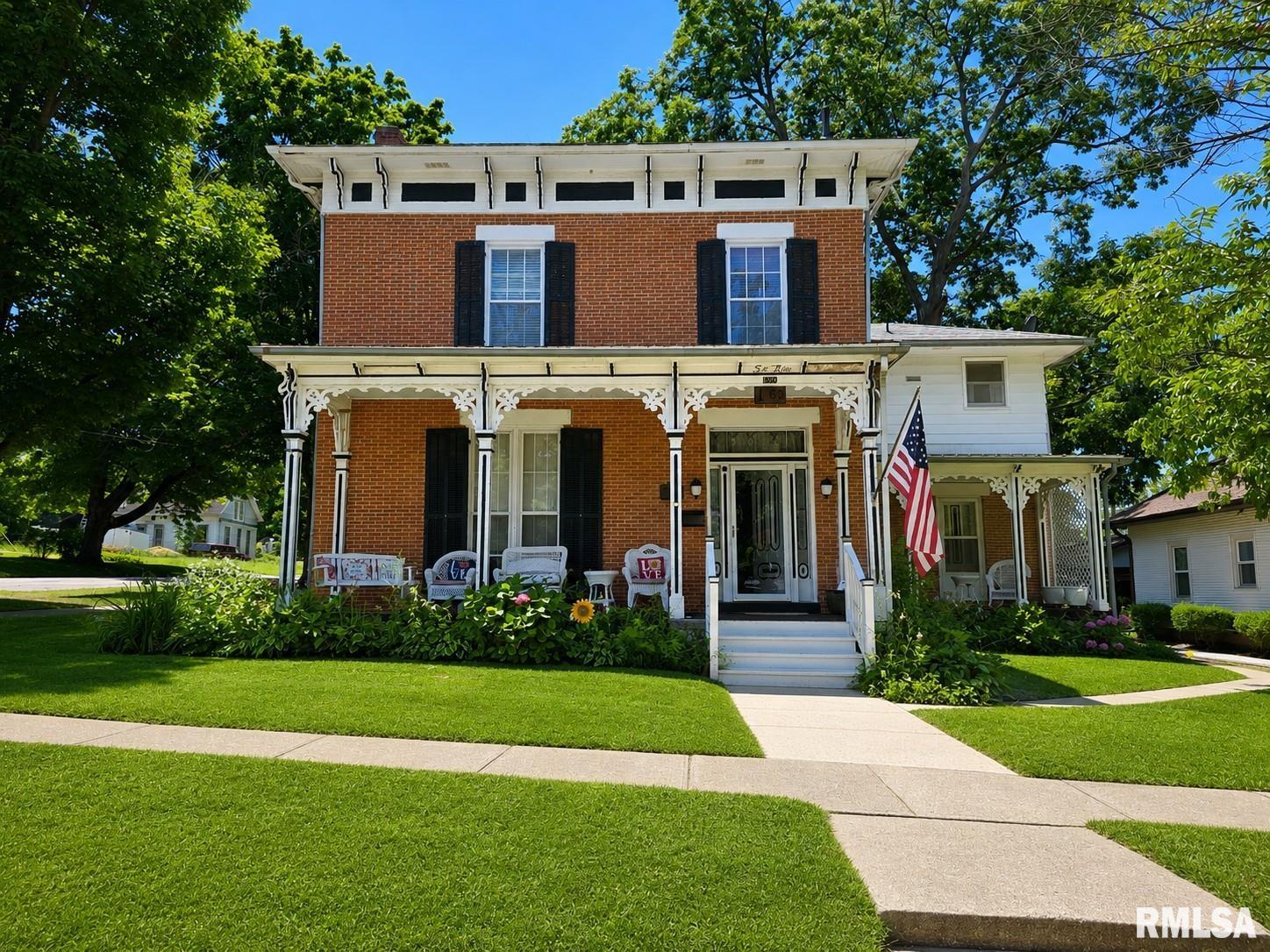 650 Crawford Street — photo