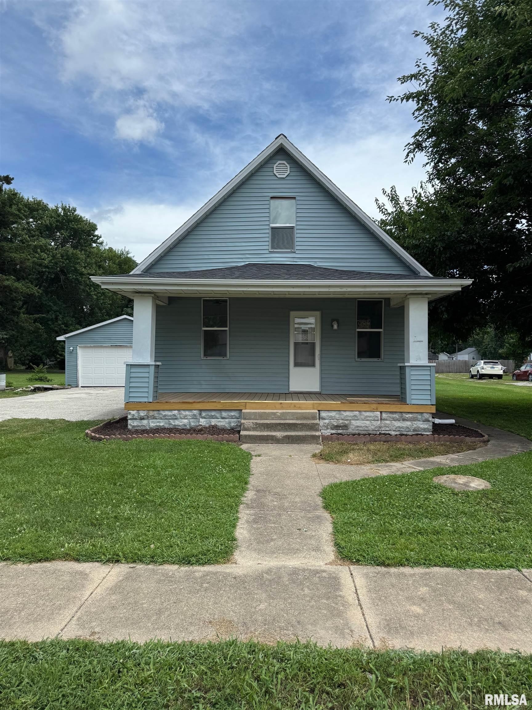 512 N Poplar Street — photo