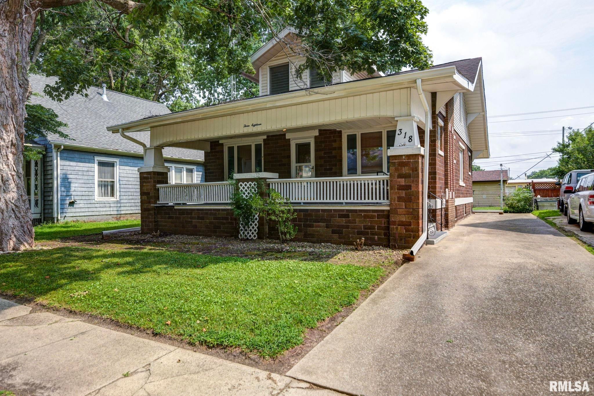 318 E Poplar Street — photo
