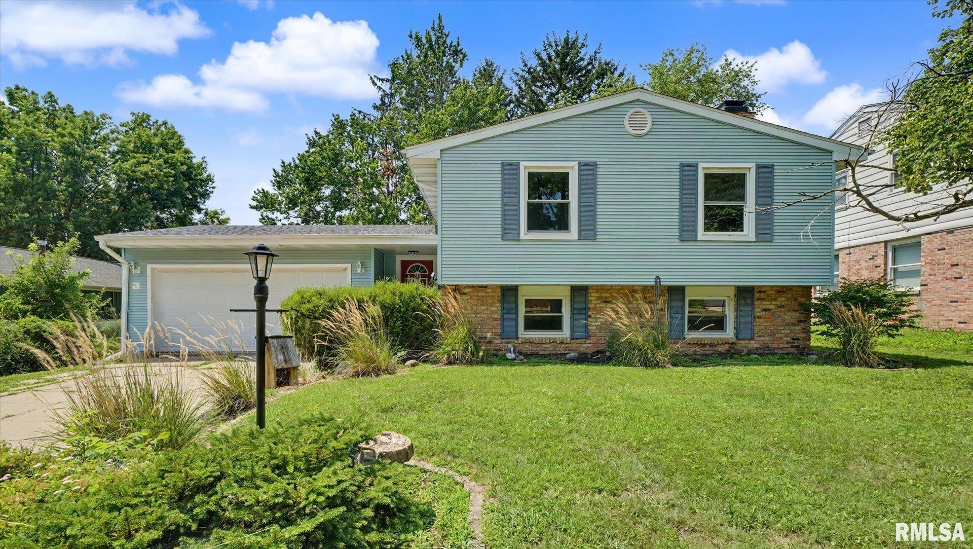 2511 Combes Street — photo