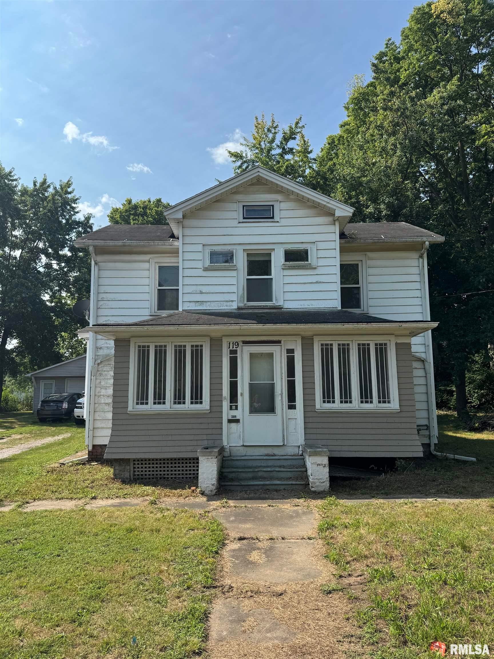 119 E Dearborn Street — photo
