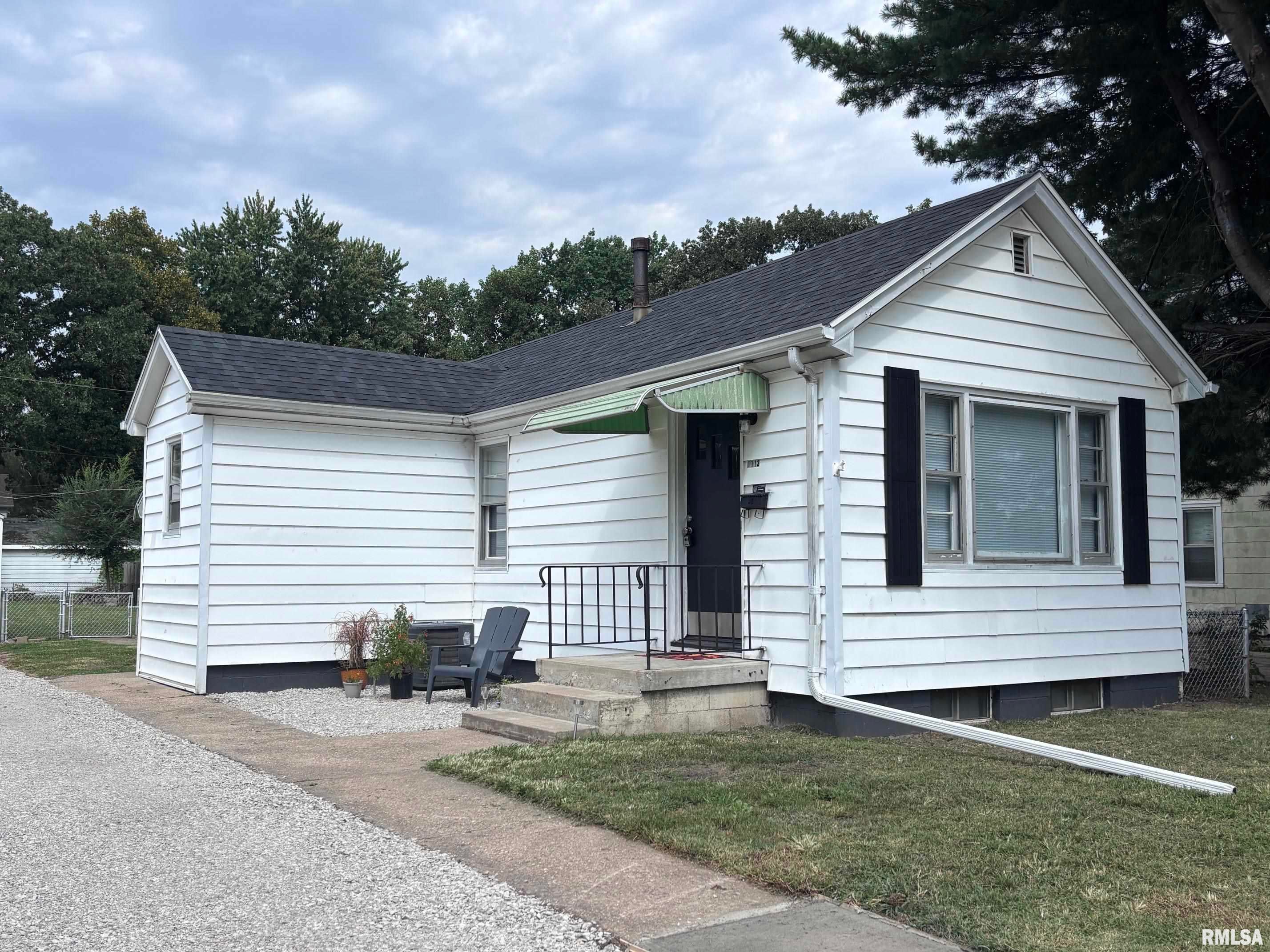 1113 N RUTLEDGE Street, Springfield, IL 62702 — photo 2