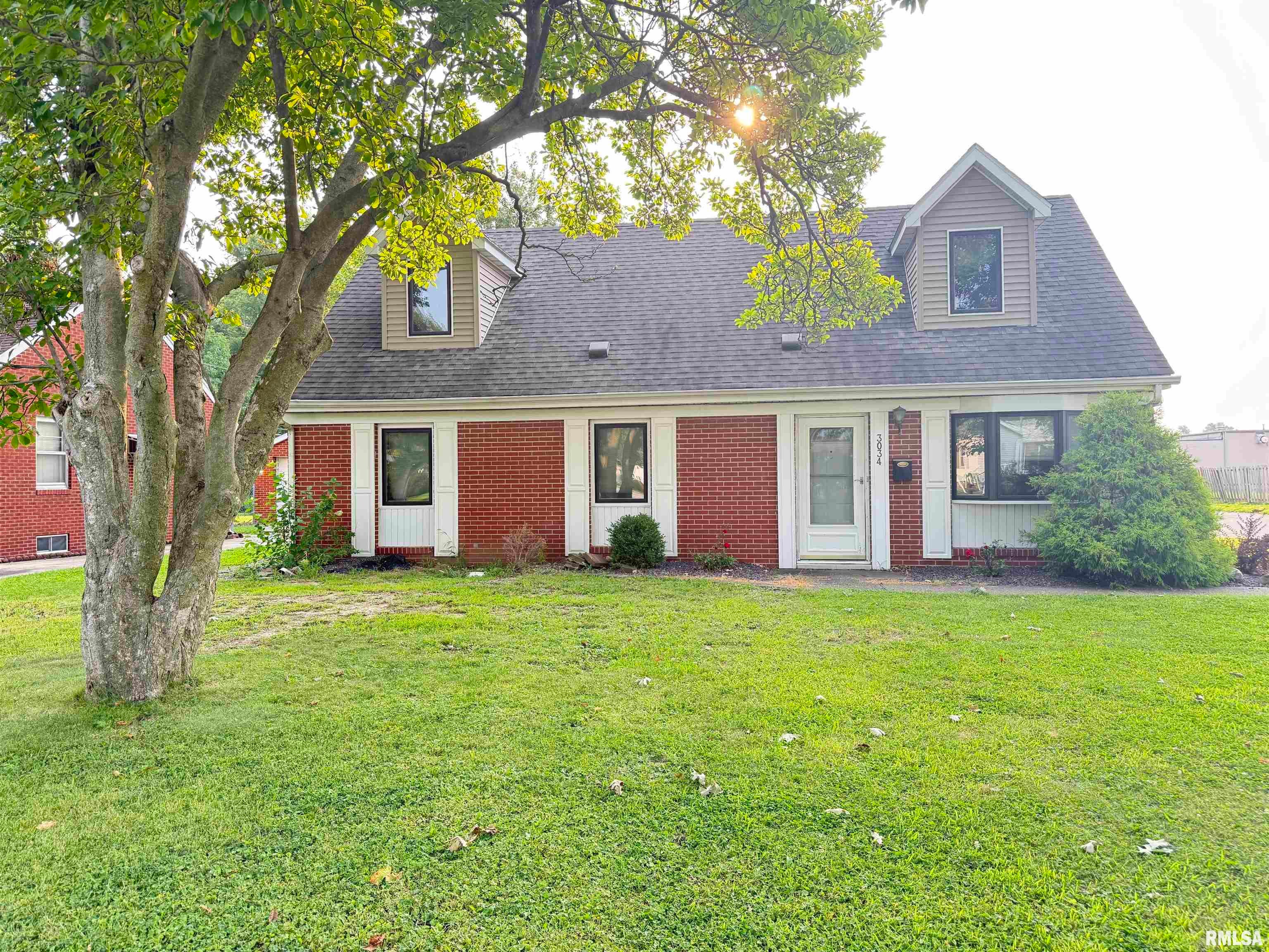 3034 FILLMORE Street, Springfield, IL 62704