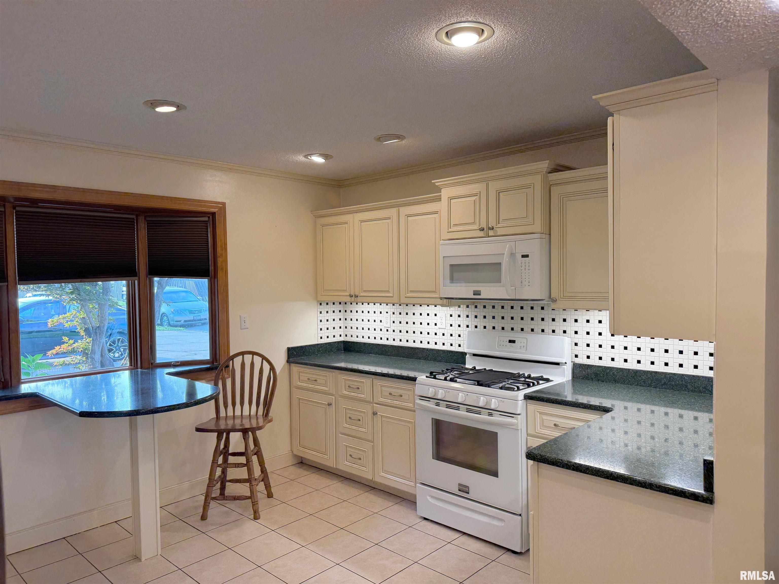 3034 FILLMORE Street, Springfield, IL 62704 — photo 3