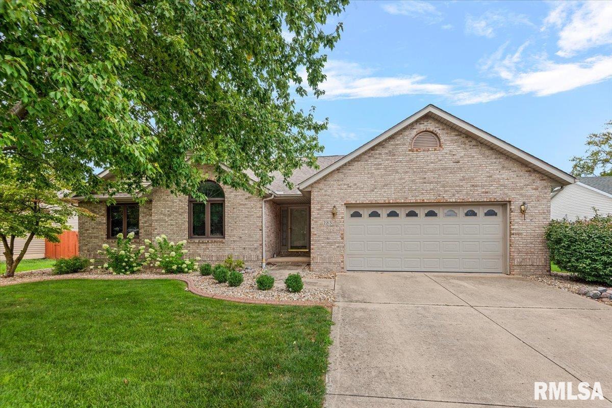 2213 Renwick Drive — photo