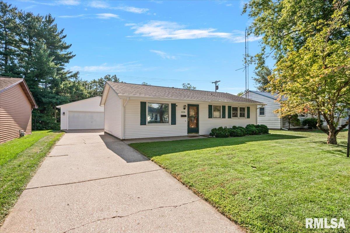 1326 JOHNSON Lane, Springfield, IL 62702