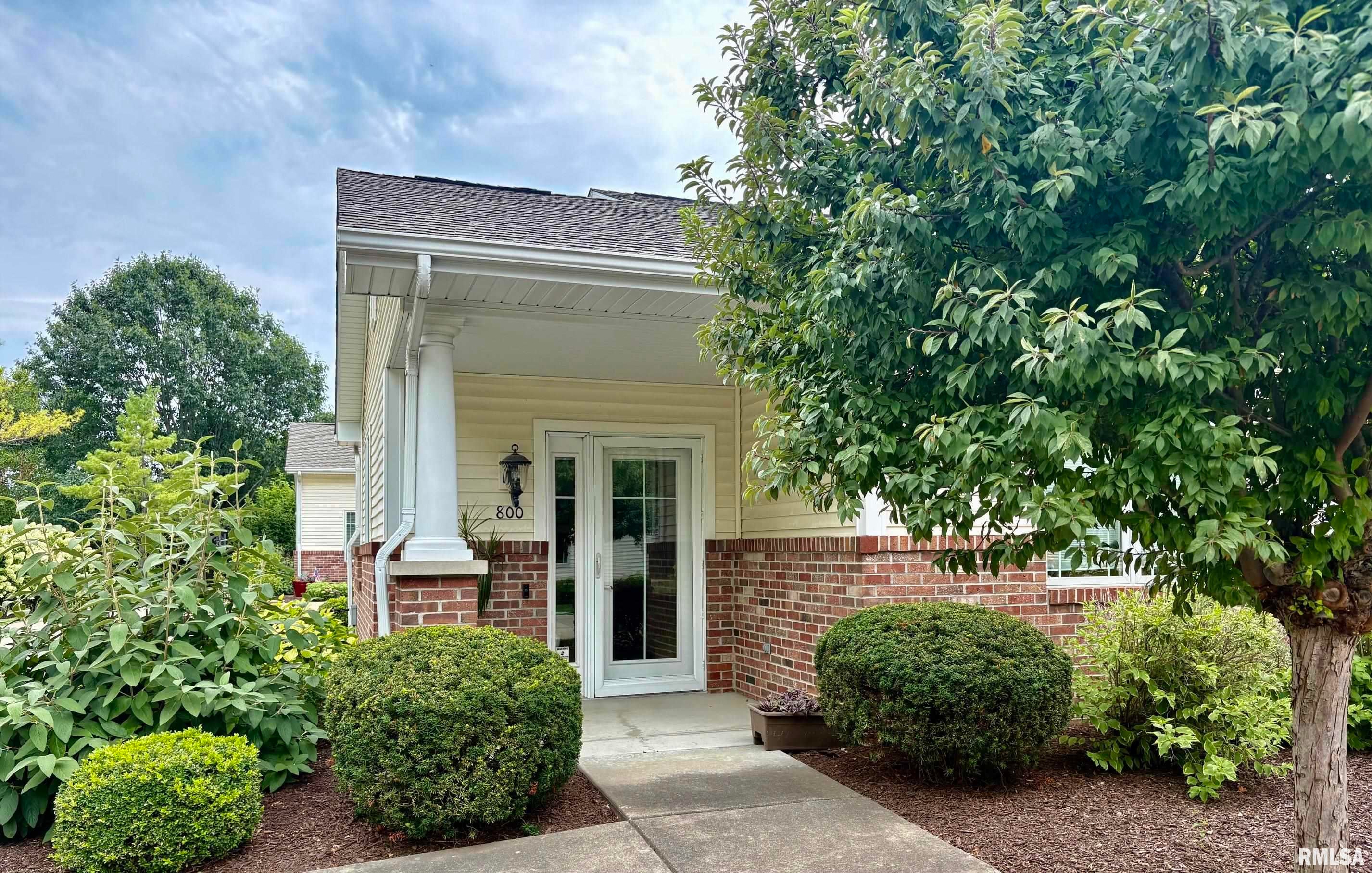 800 Longleaf Court — photo