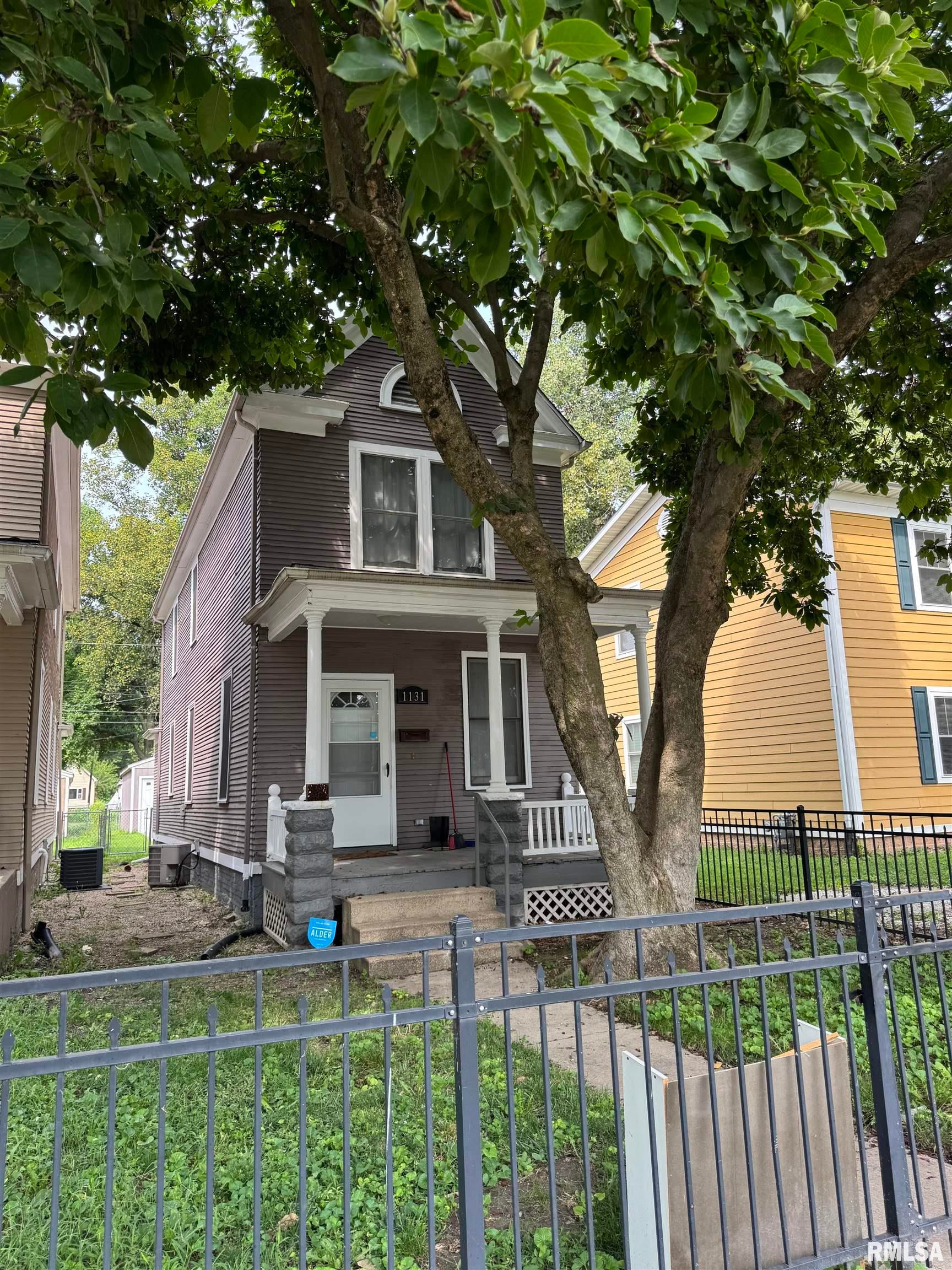1131 N 5th Street — photo
