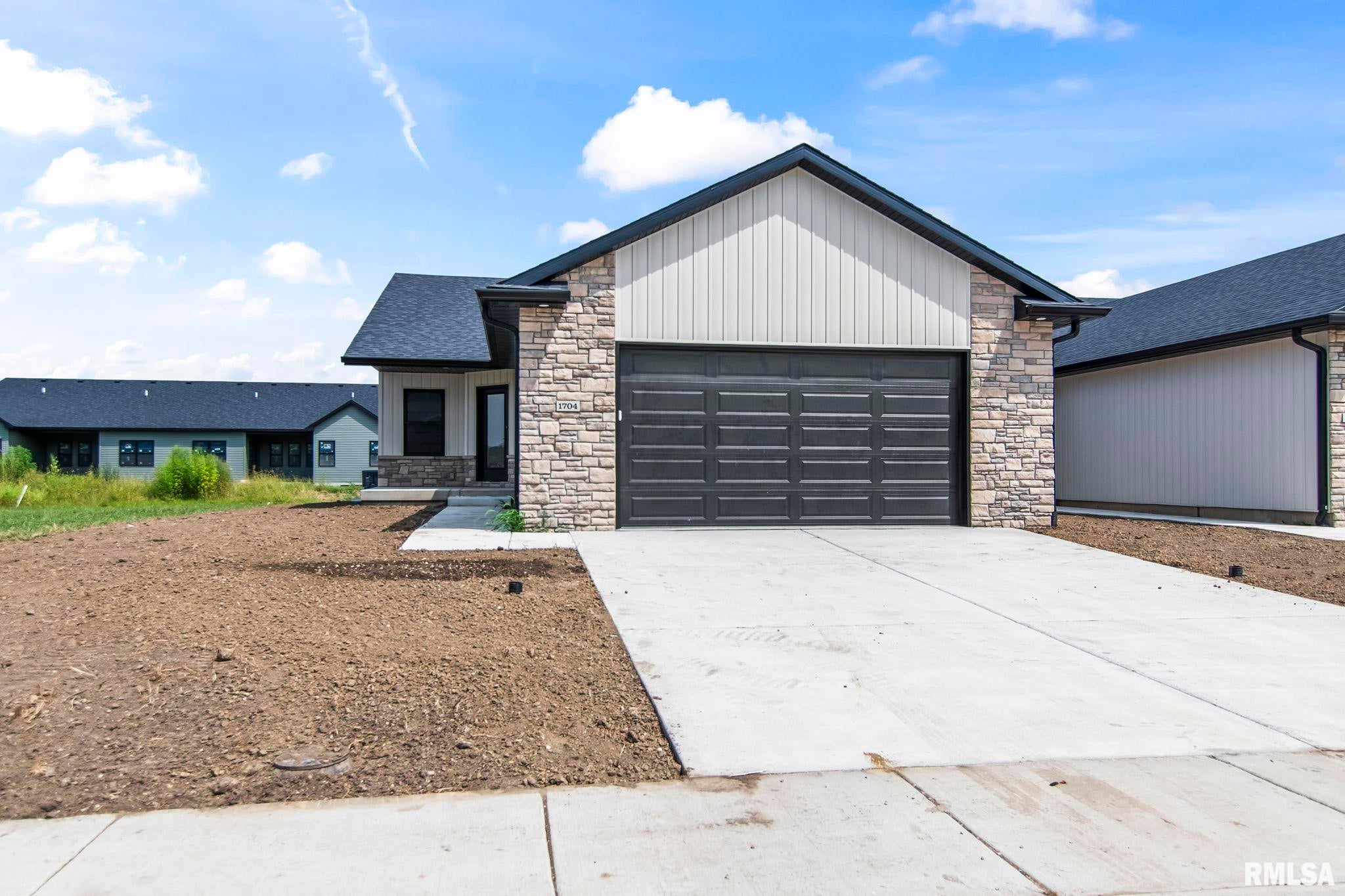 1704 Ambleside Drive — photo