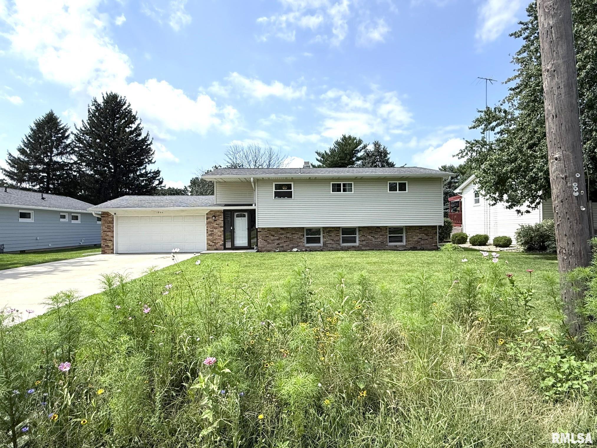 1944 N Seminary Street — photo