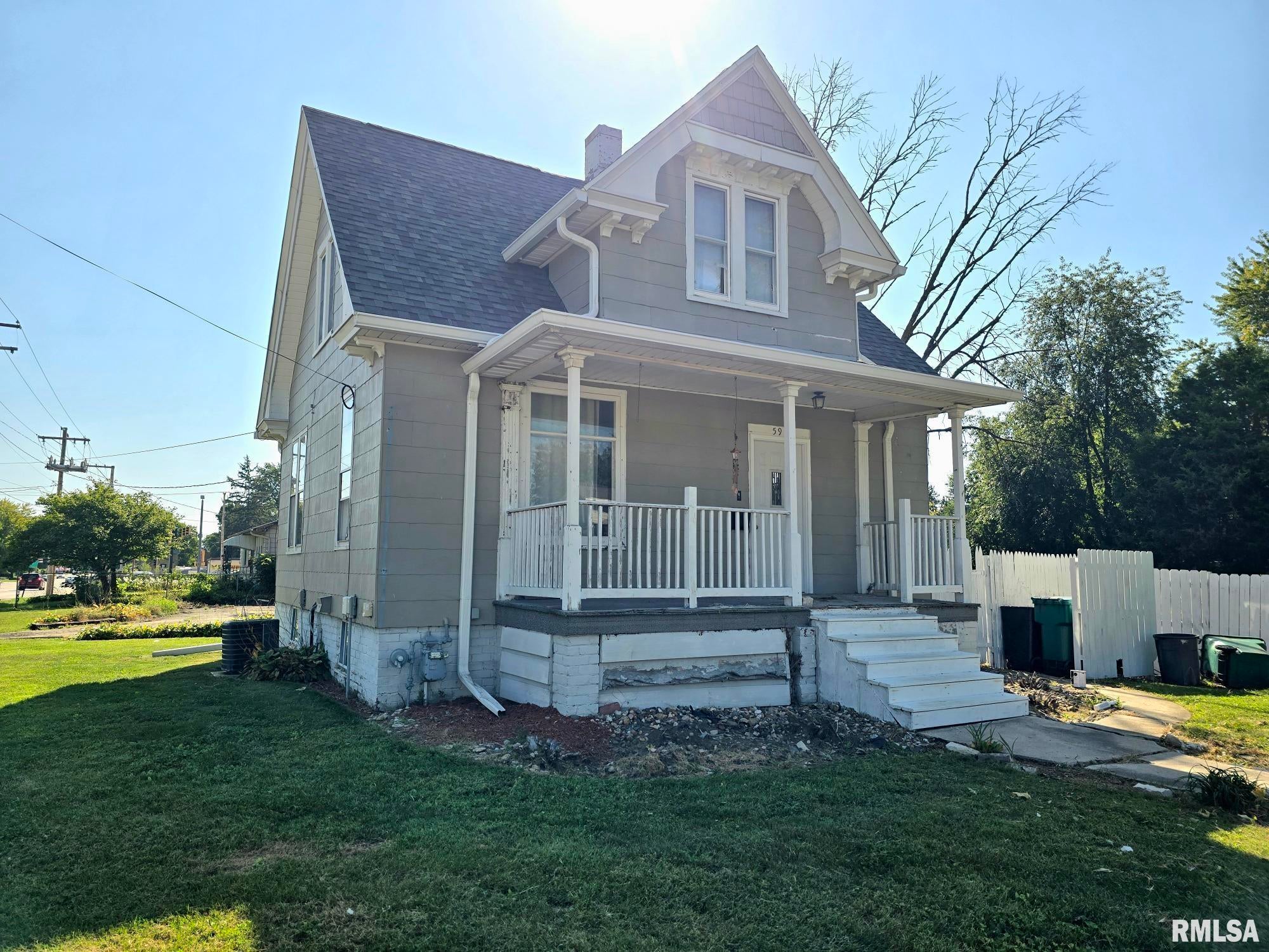 597 Olive Street — photo