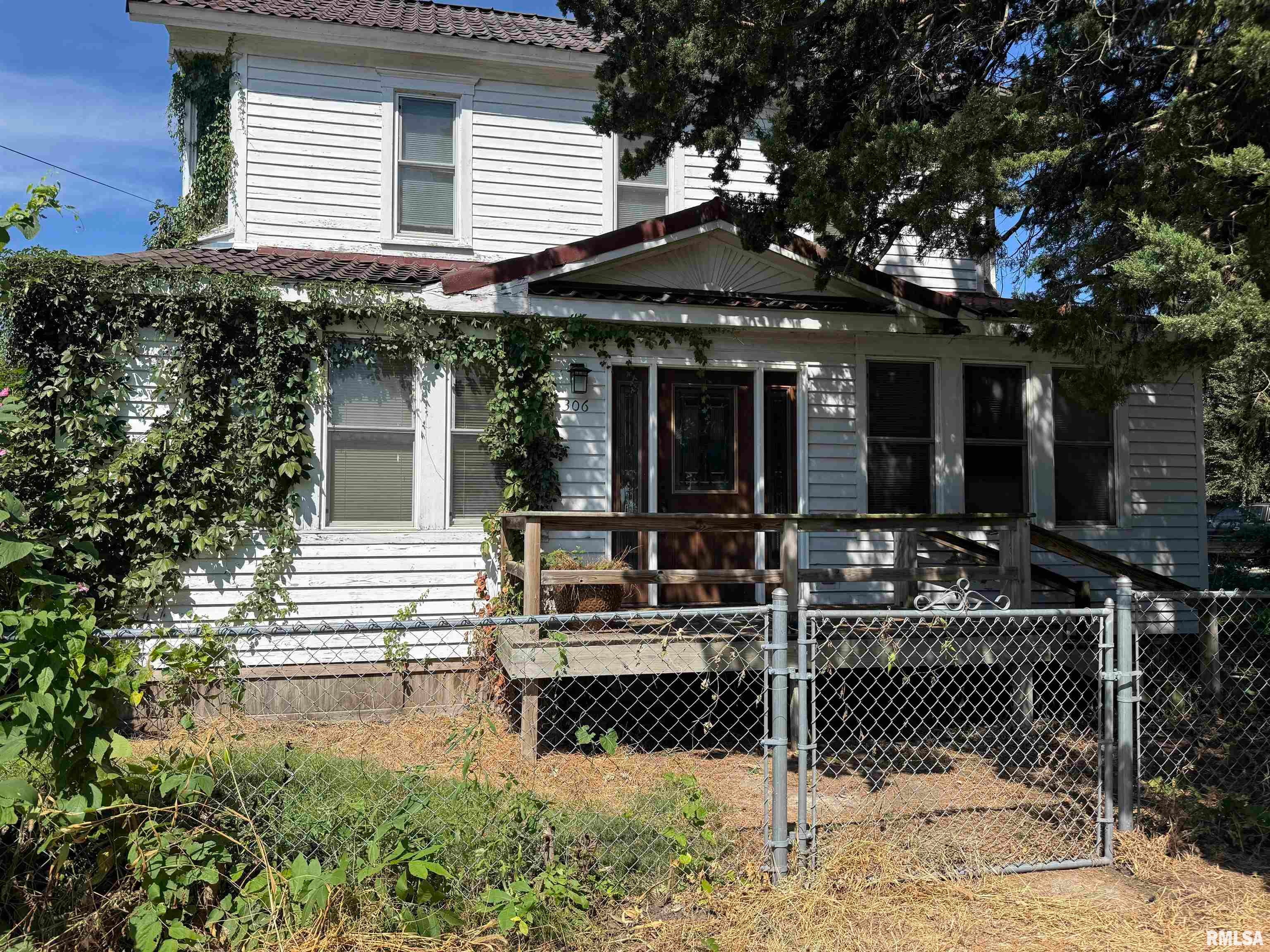 306 E Main Street — photo