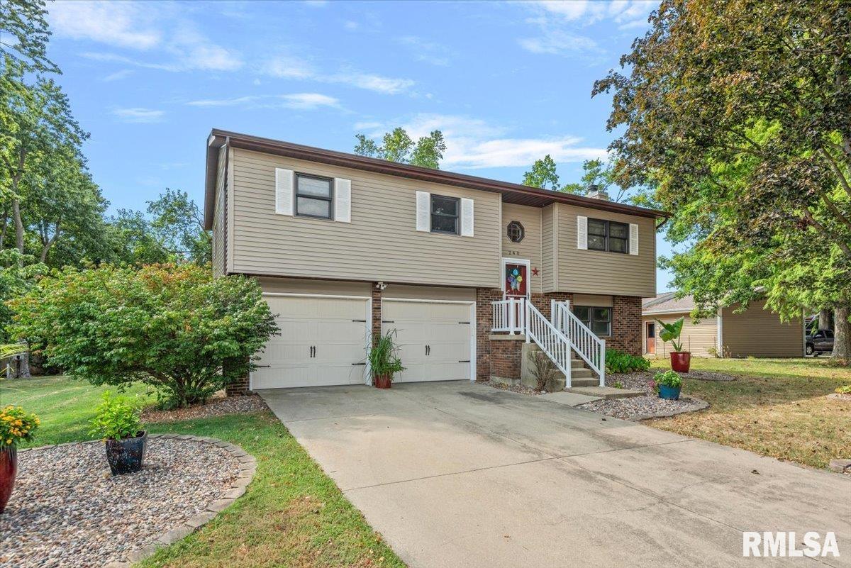 240 Teal Drive — photo