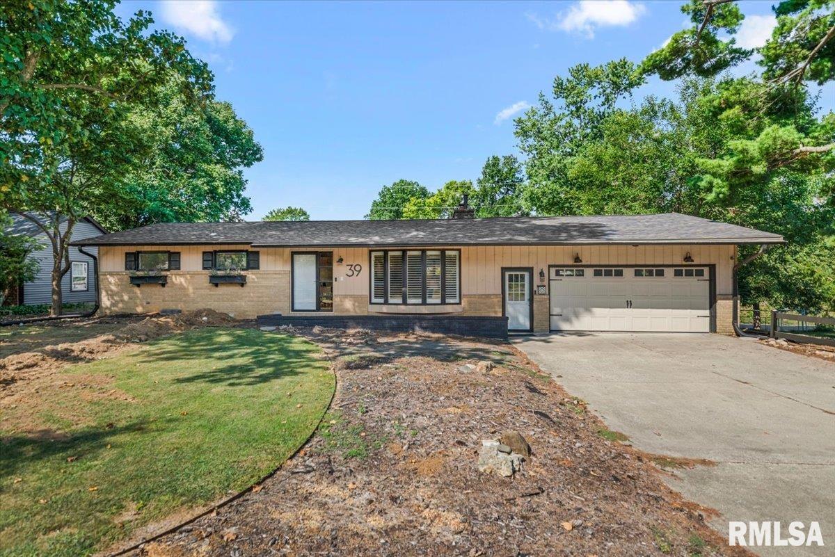 39 Crestview Drive — photo