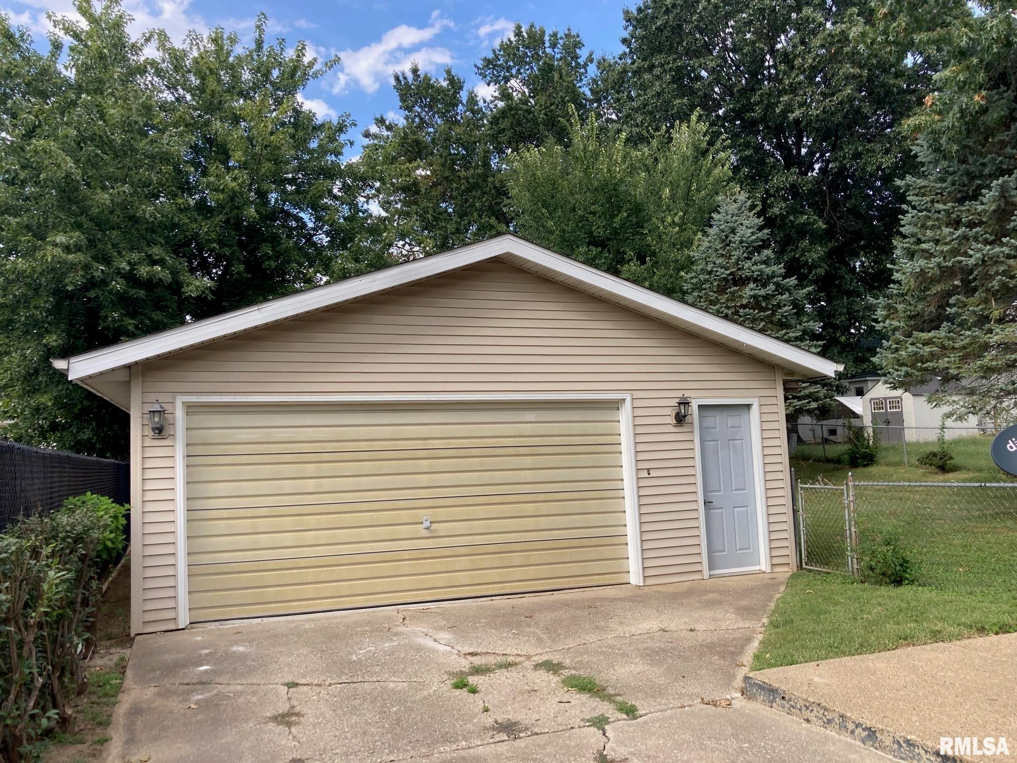 217 WILLOW Lane, Springfield, IL 62707 — photo 3