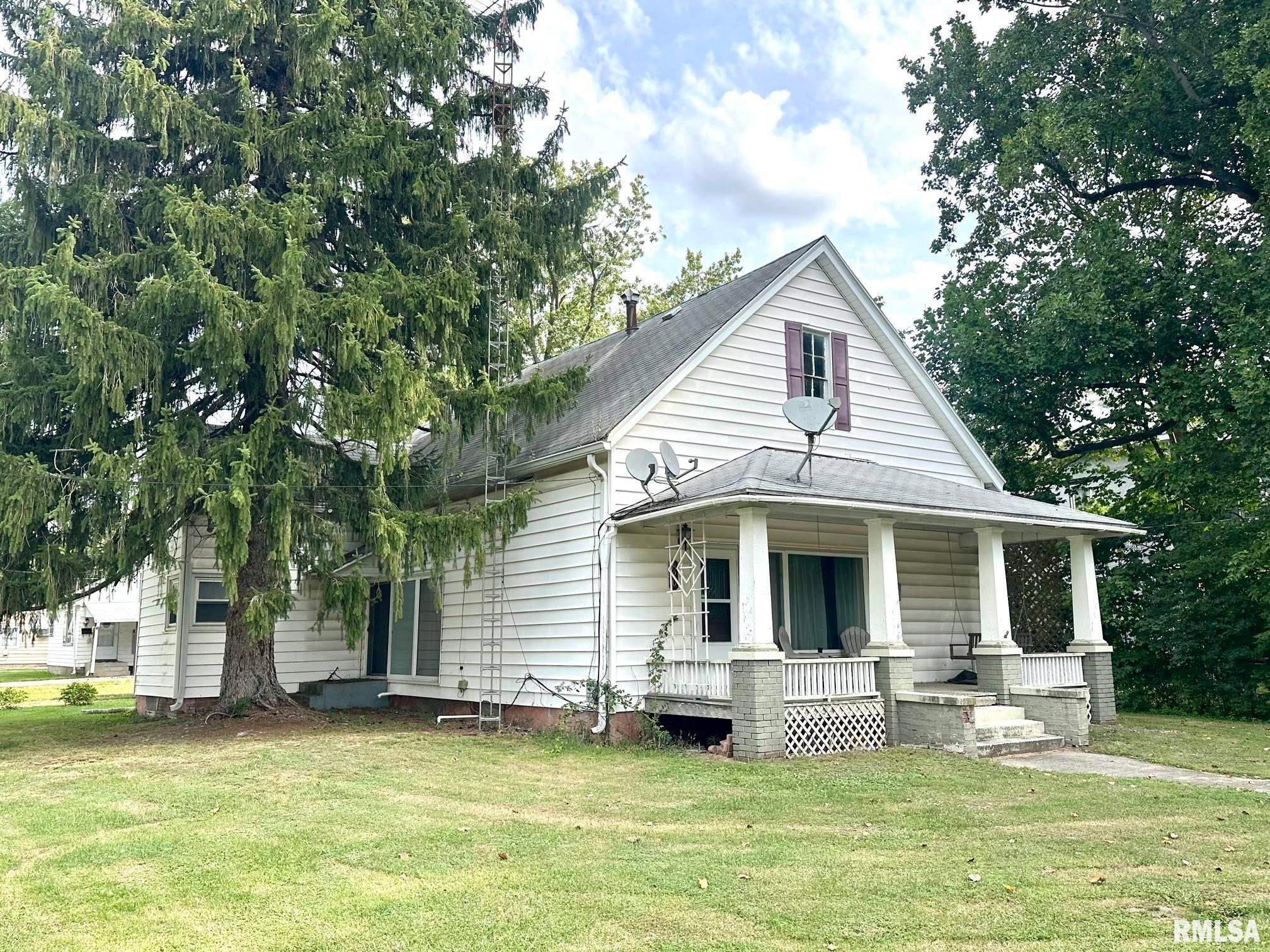 820 E State Street — photo