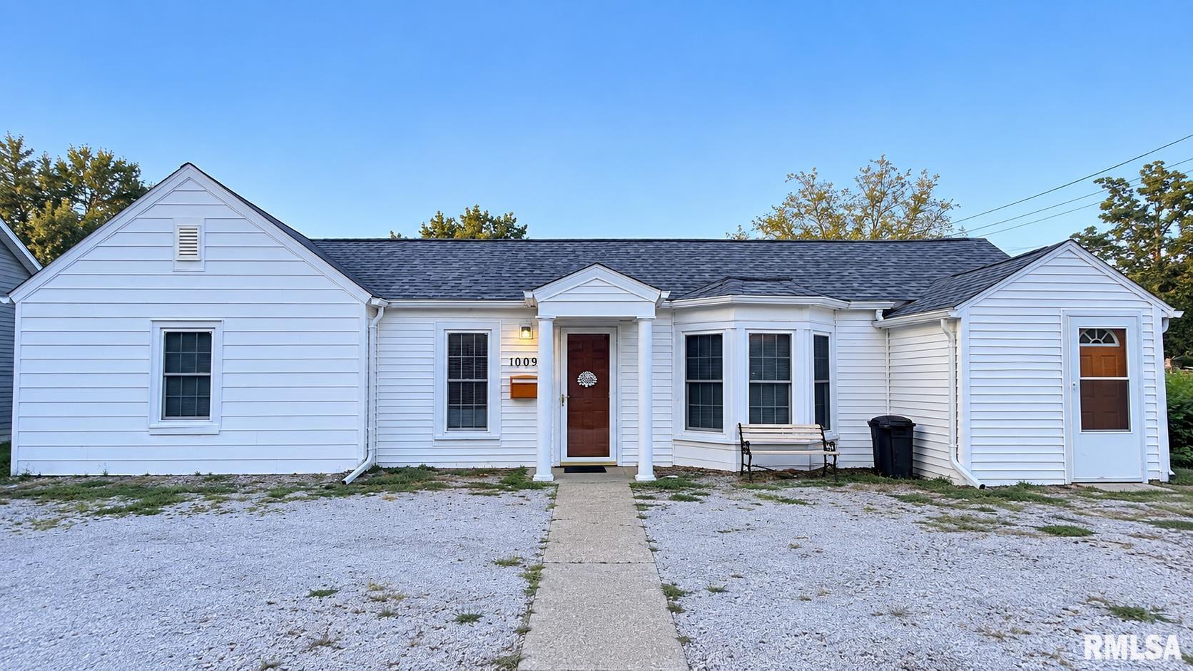 1009 W Ash Street — photo