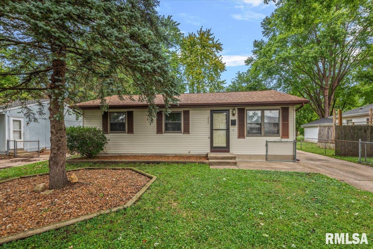 2425 Stokebridge Road — photo