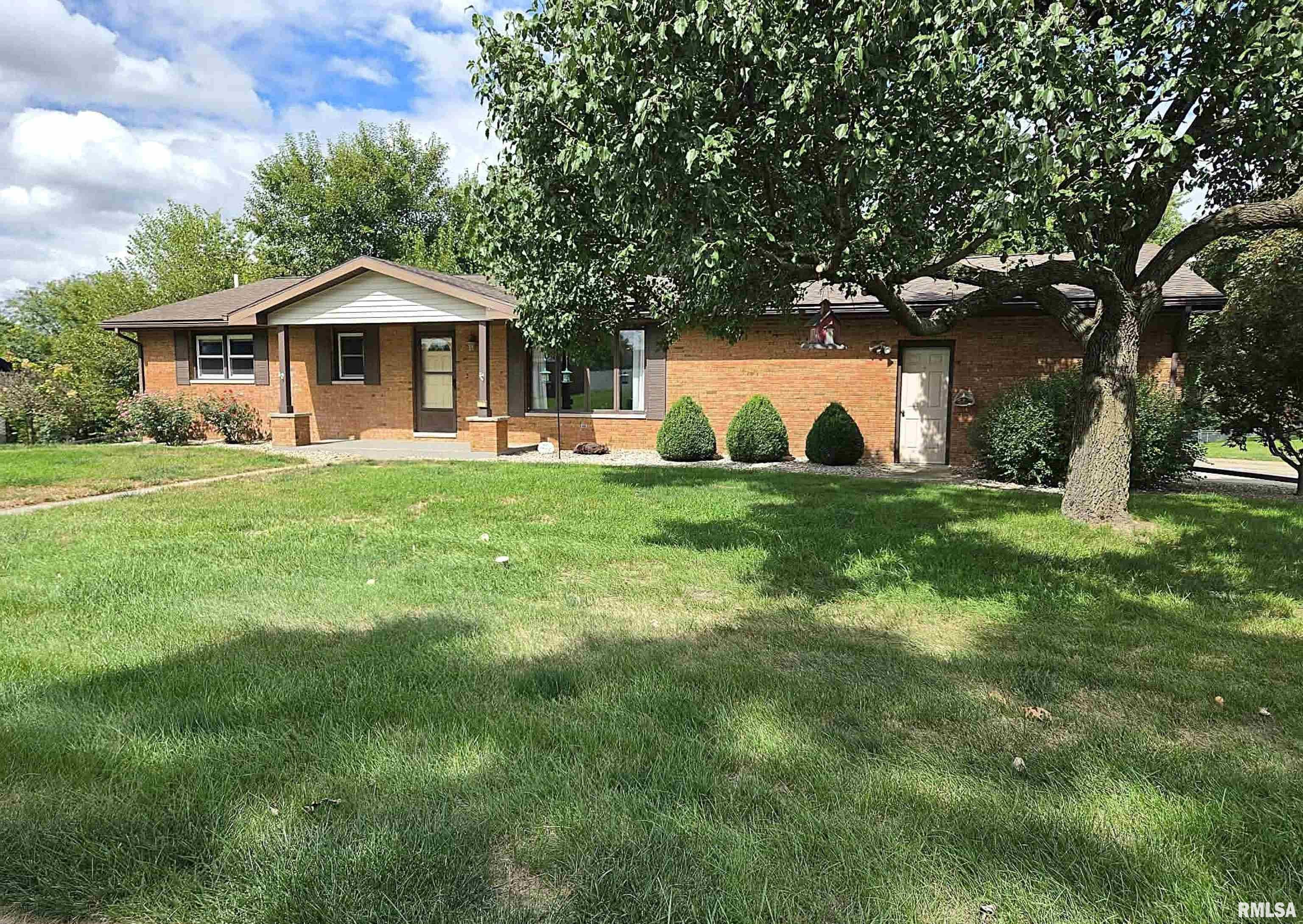 2107 N Arrowood Court — photo