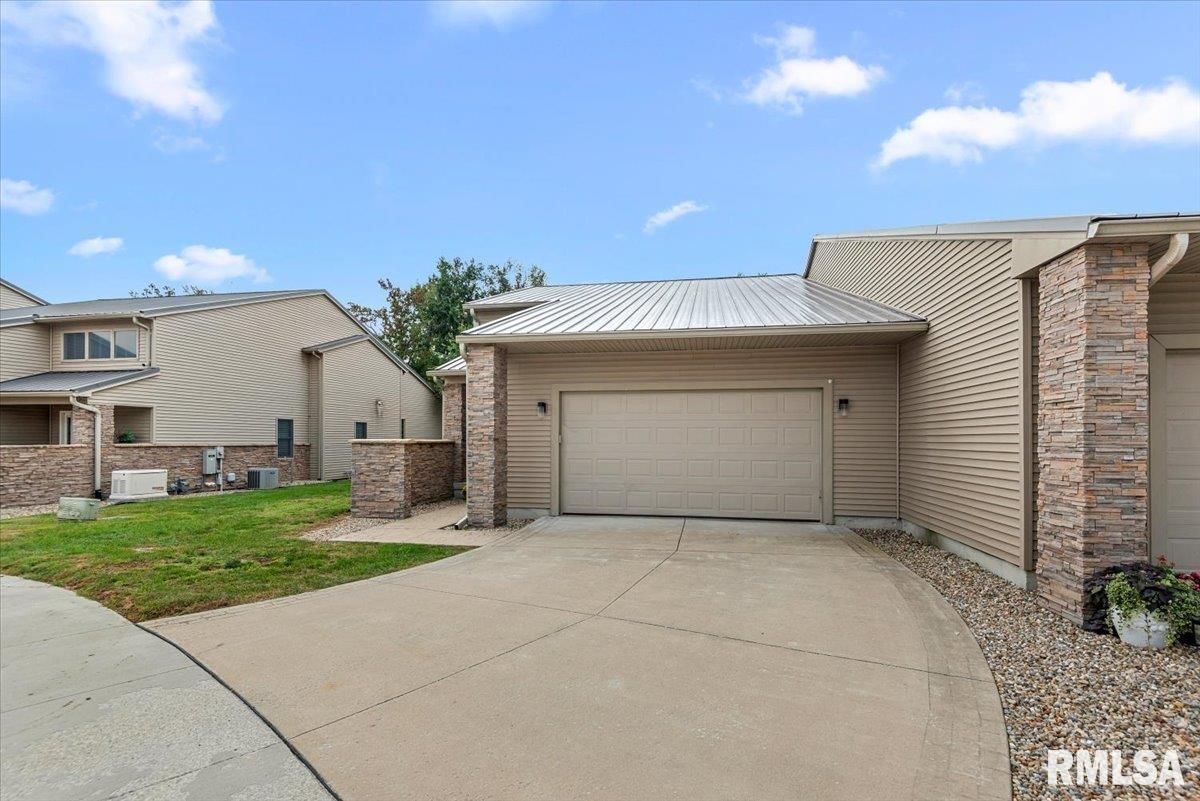 302 Harbor Point Place, Springfield, IL 62712 — photo 2
