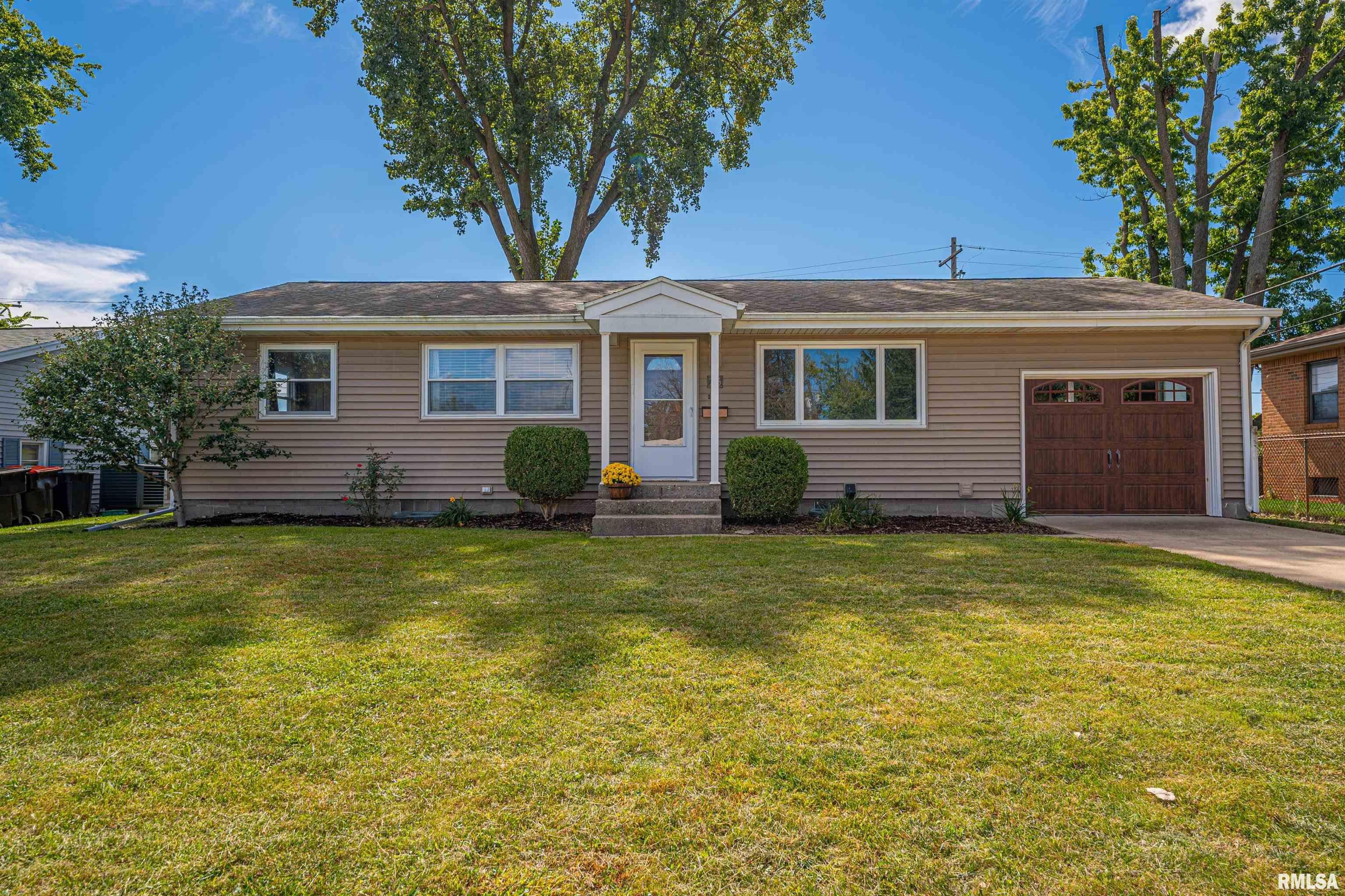 215 Mayfair Drive — photo