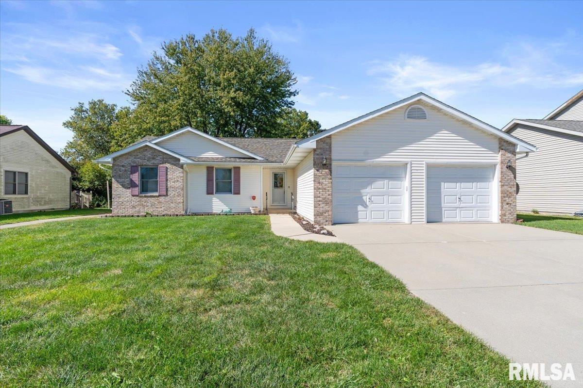 4237 Clearwater Lane — photo