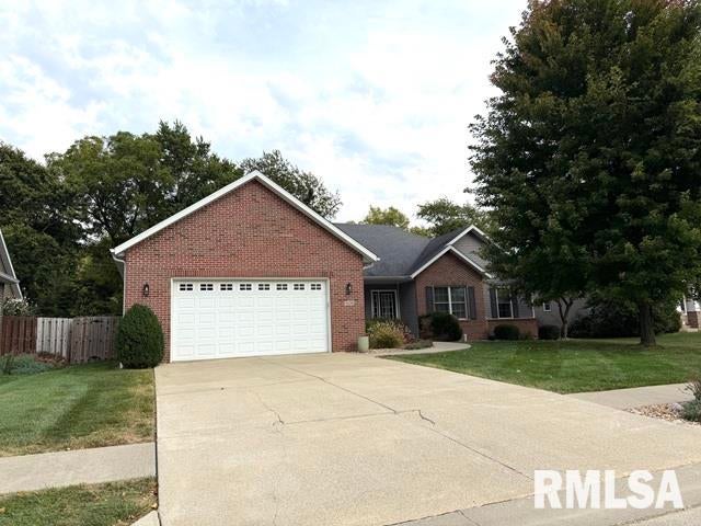 1620 Hoechester Road — photo