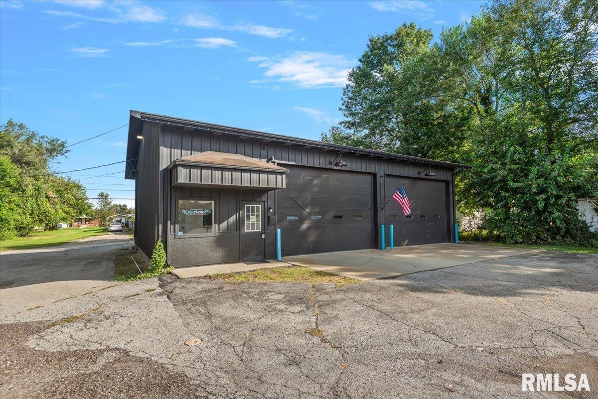 619 & 621 N Grand Avenue West — photo