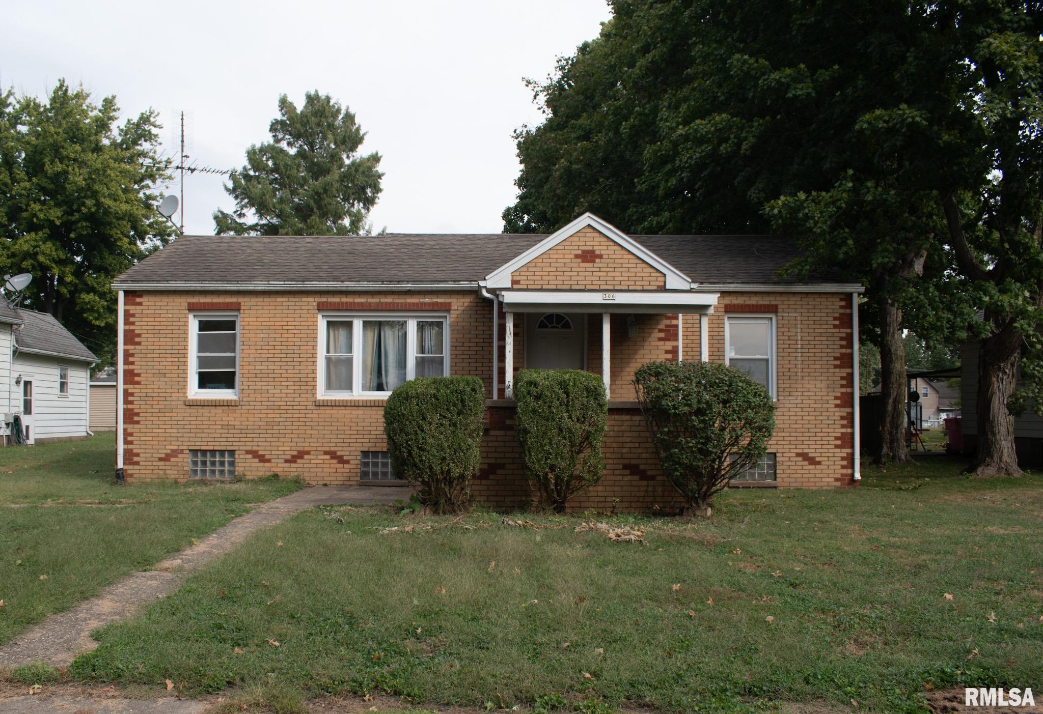 306 E Washington Street — photo