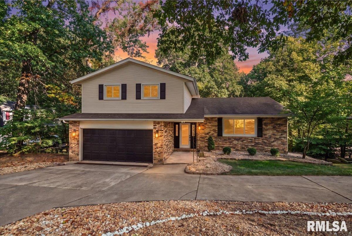 11 Boulder Point Drive — photo