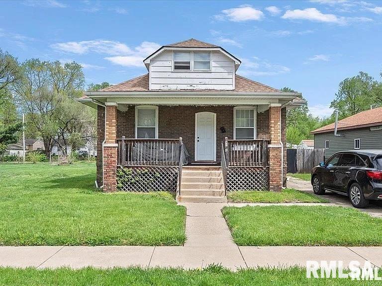 2153 E Capitol Avenue — photo