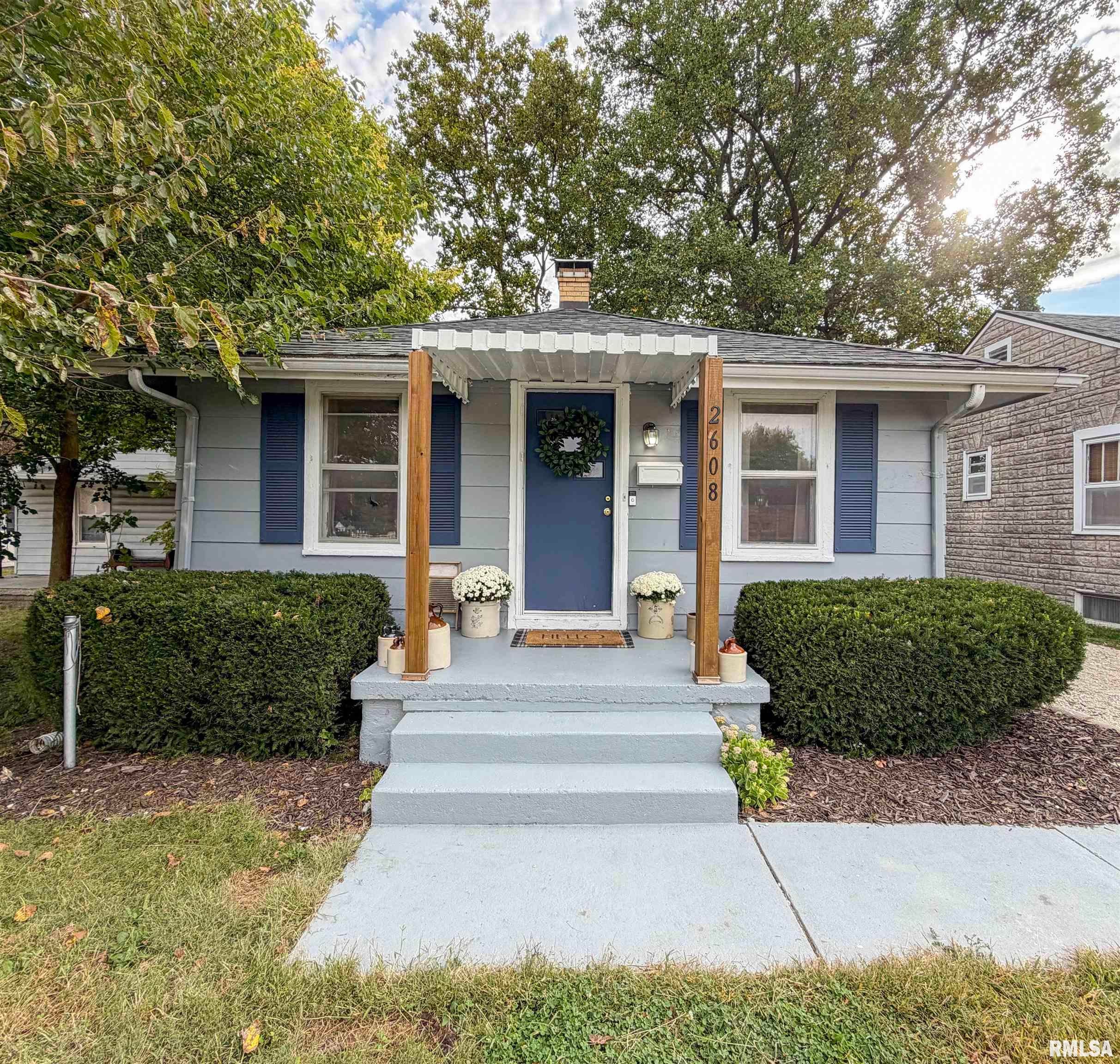 2608 S Pasfield Street — photo