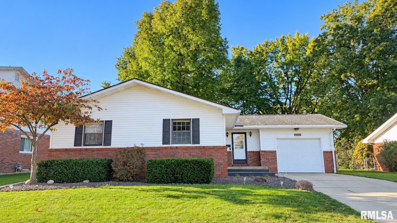 2324 Grinnell Drive — photo