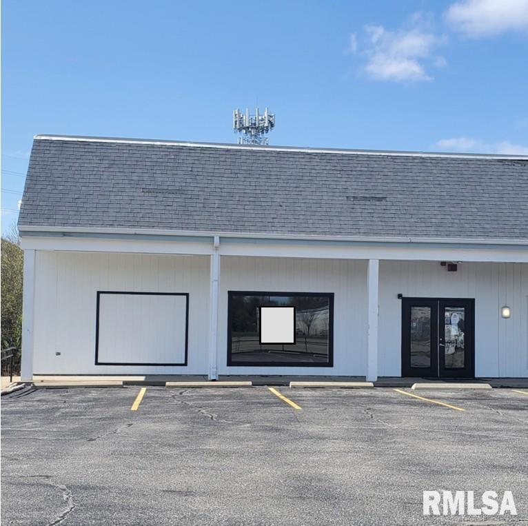 2719 W Monroe Street — photo
