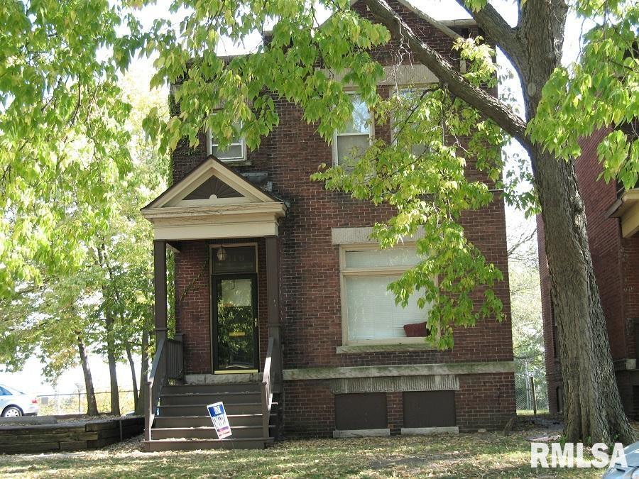 516 NE Madison Avenue — photo