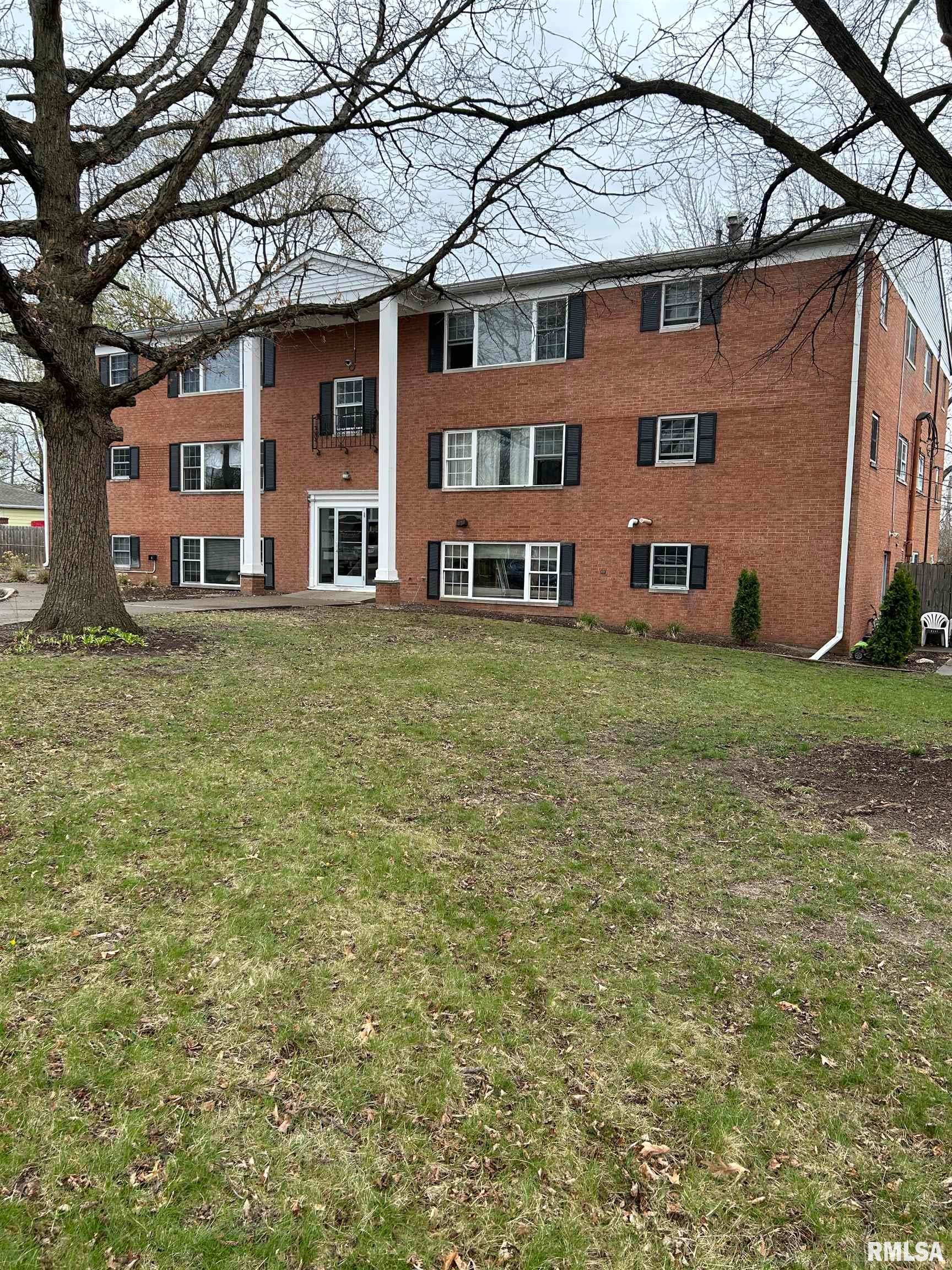 228 E Oak Cliff Court a2 — photo